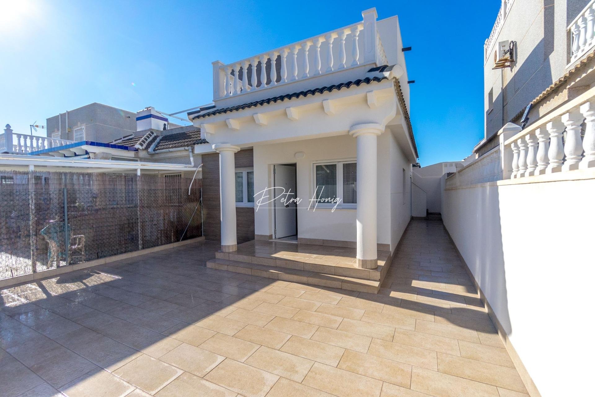 Resales - Villa - Torrevieja - El chaparral