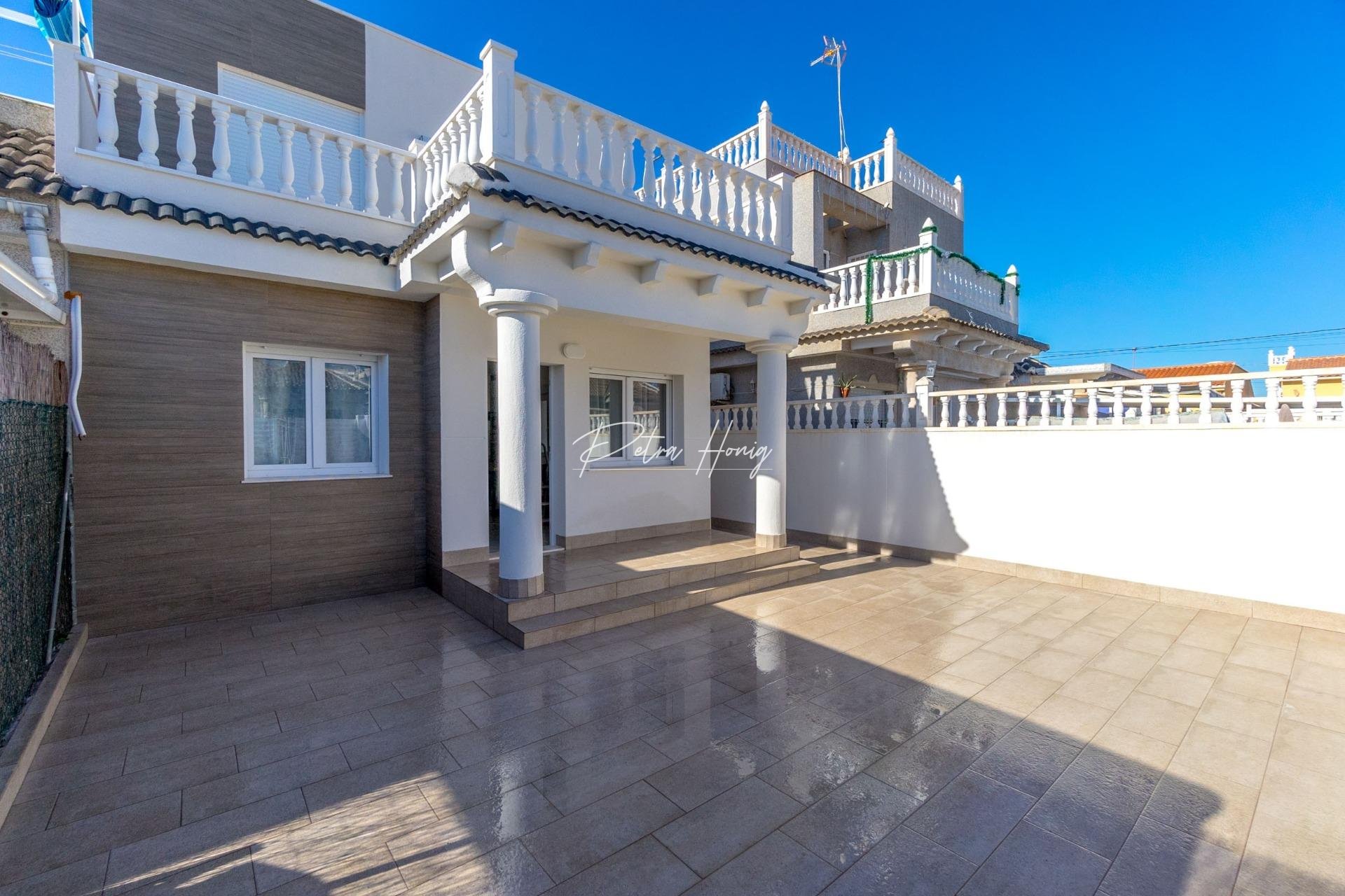 Resales - Villa - Torrevieja - El chaparral