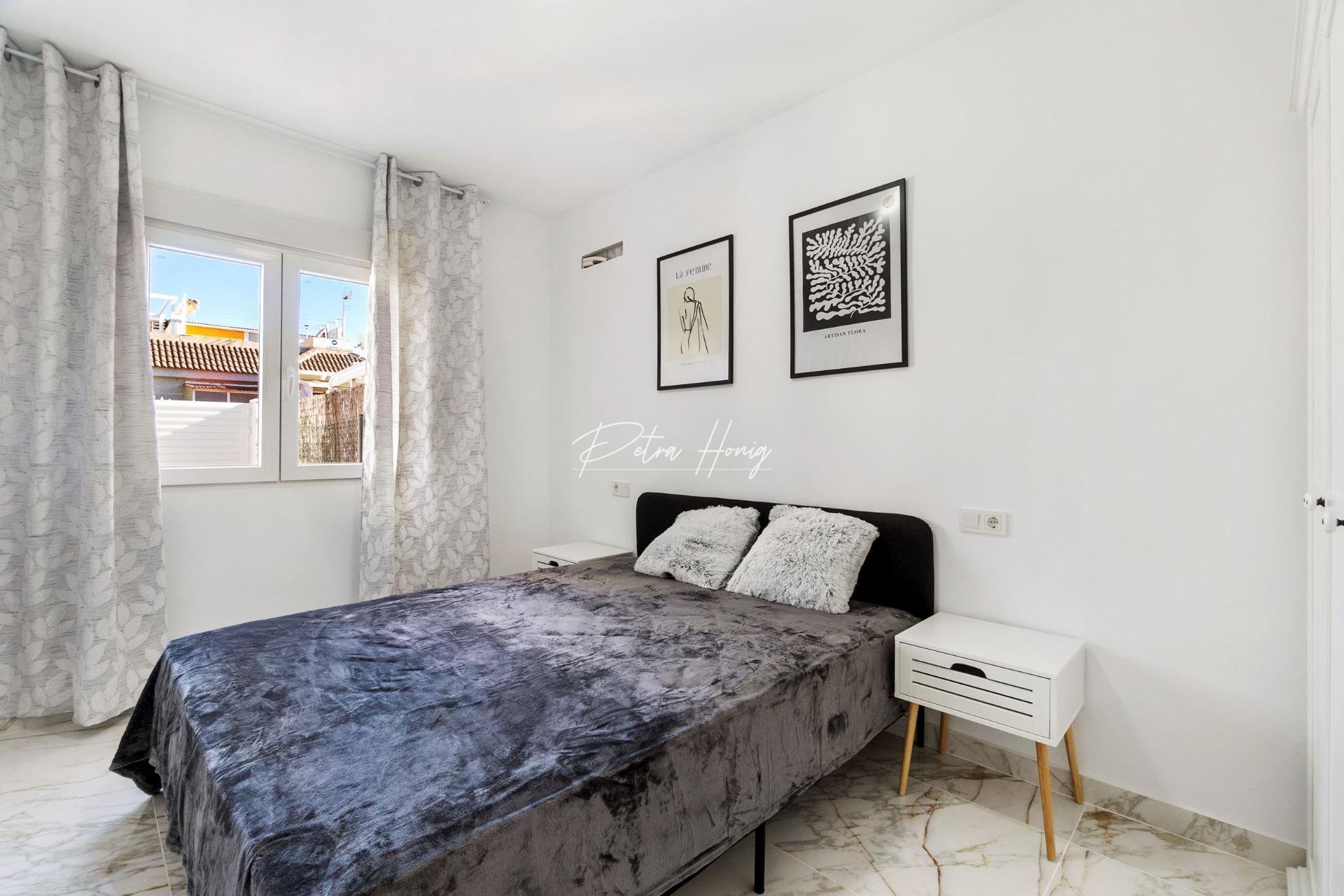 Resales - Villa - Torrevieja - El chaparral