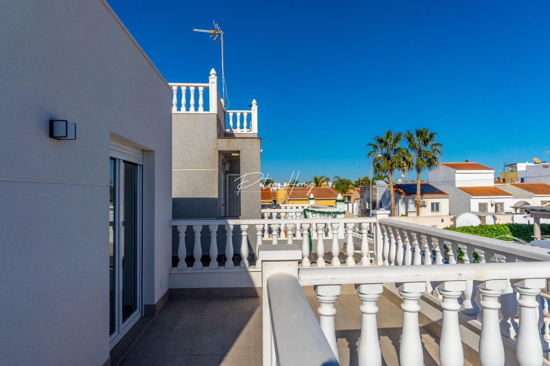 Resales - Villa - Torrevieja - El chaparral