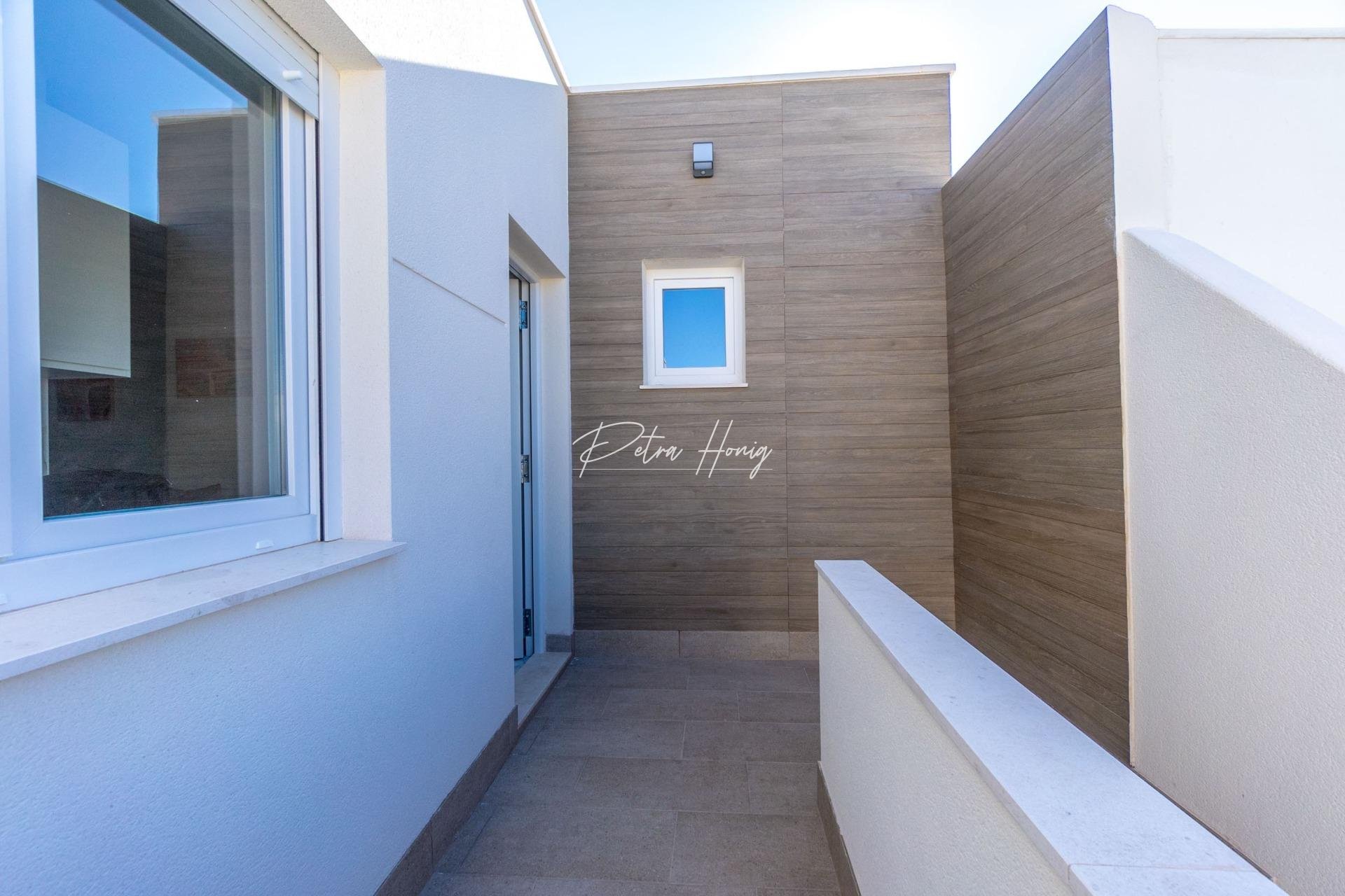 Resales - Villa - Torrevieja - El chaparral