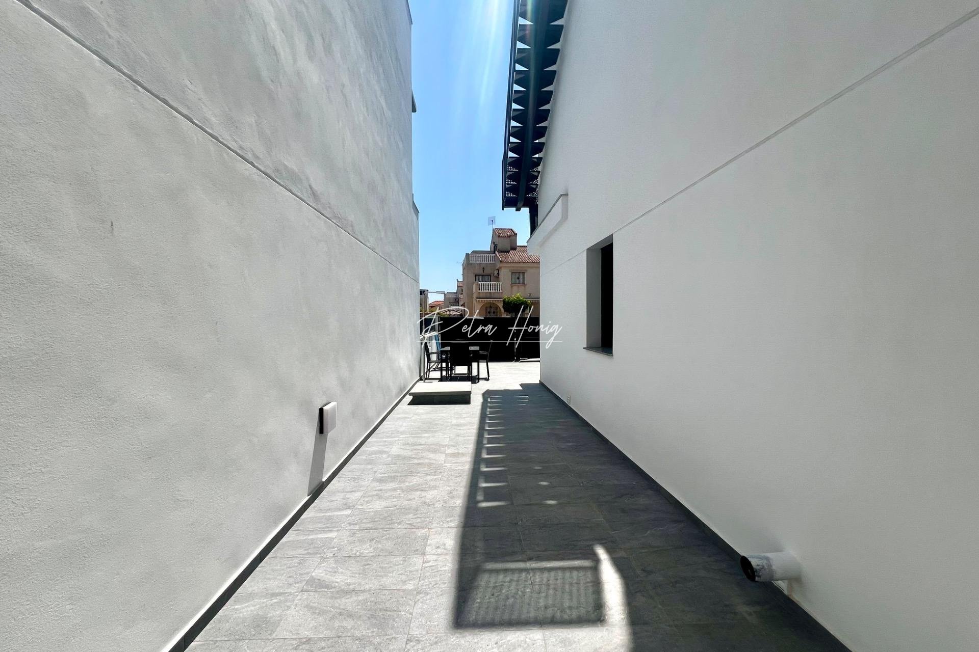 Resales - Villa - Torrevieja - La Siesta - El Salado - Torreta
