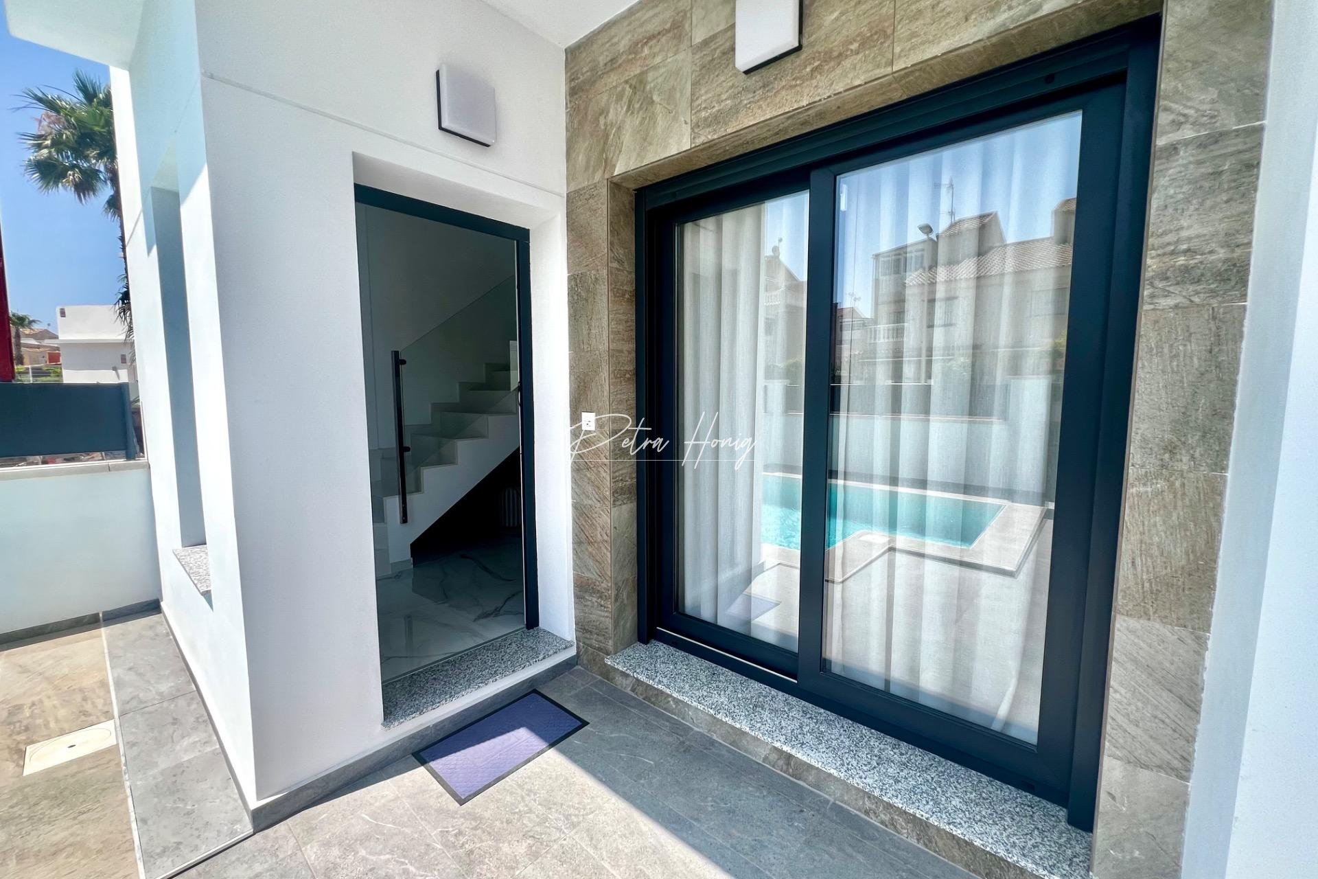 Resales - Villa - Torrevieja - La Siesta - El Salado - Torreta