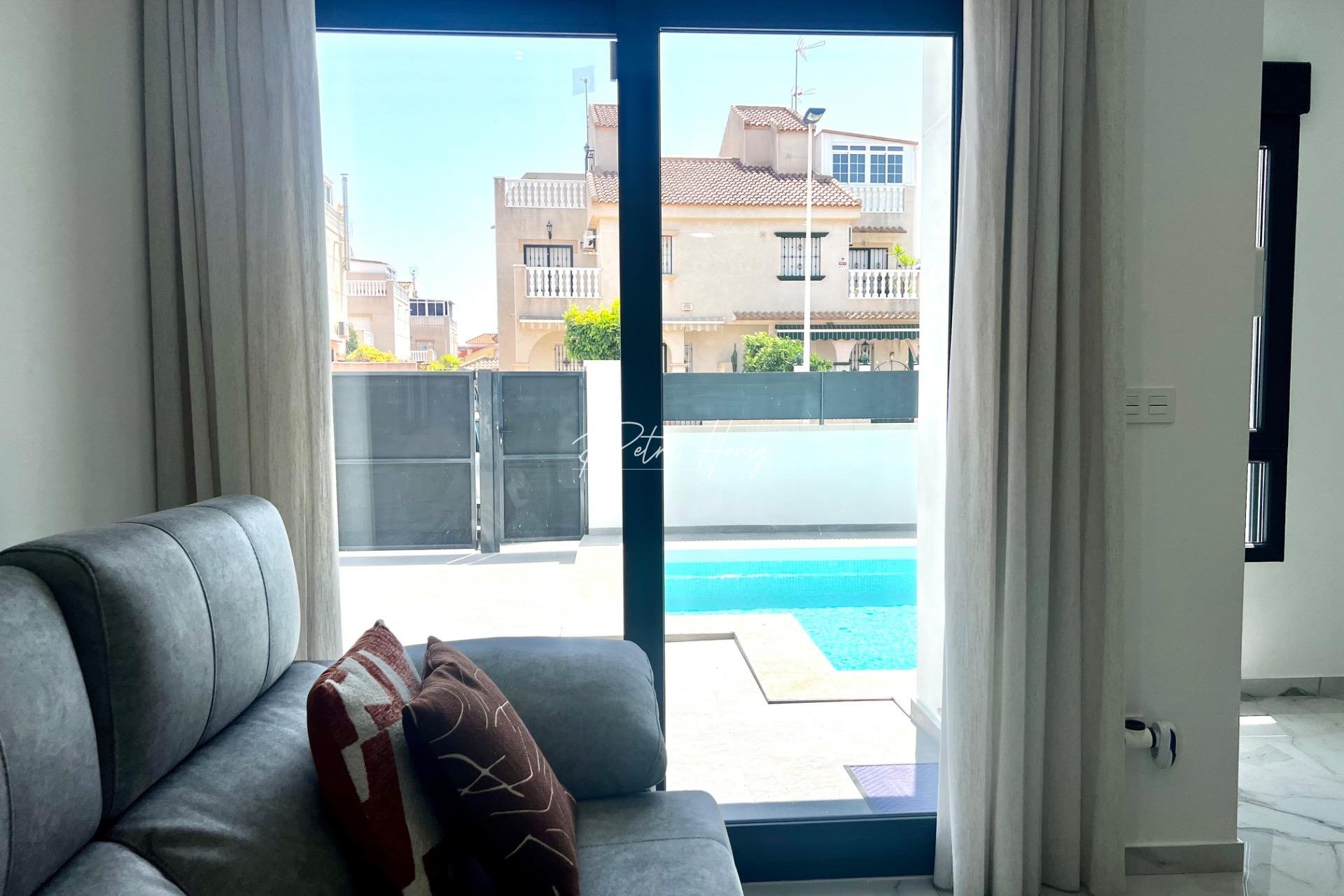 Resales - Villa - Torrevieja - La Siesta - El Salado - Torreta