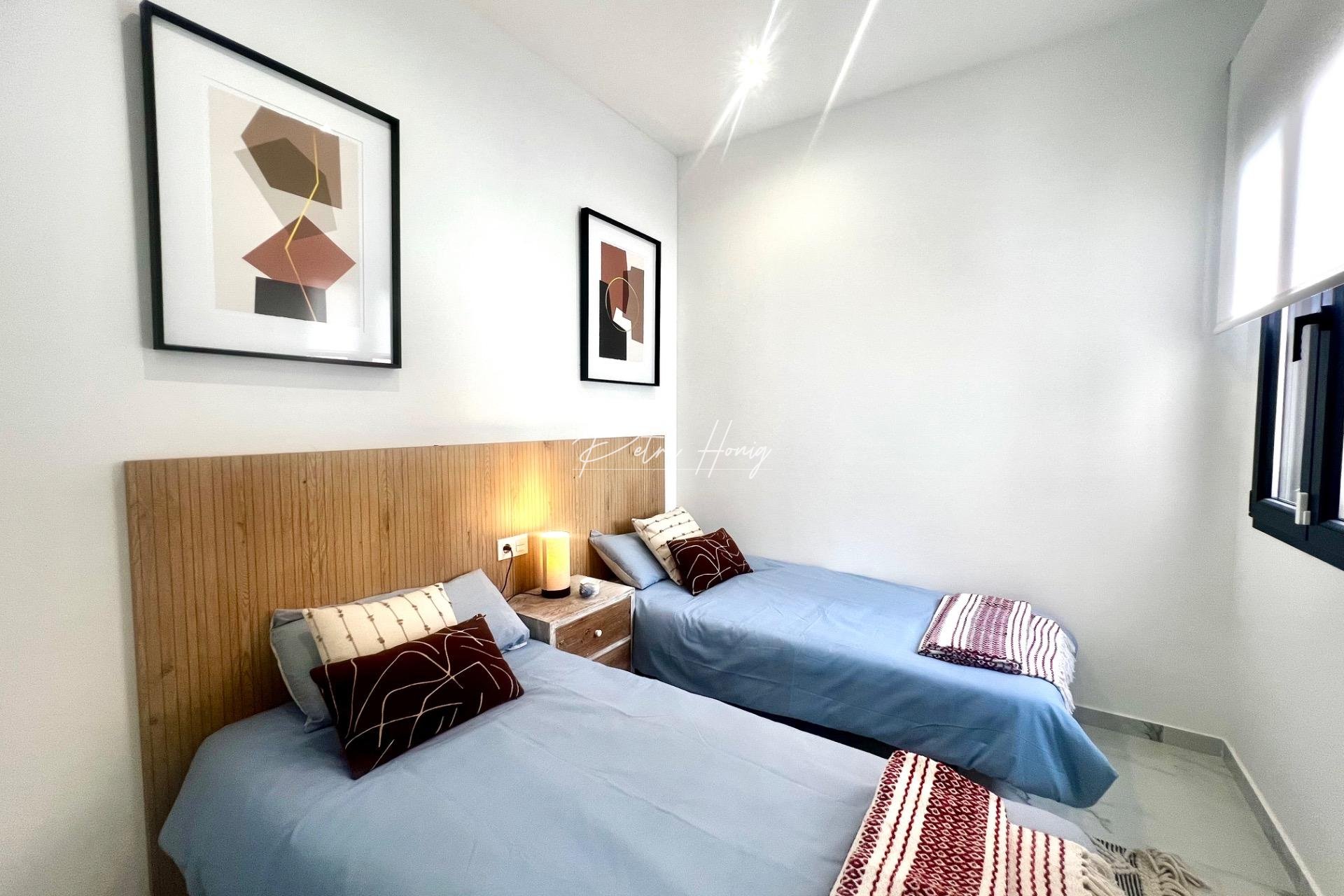 Resales - Villa - Torrevieja - La Siesta - El Salado - Torreta