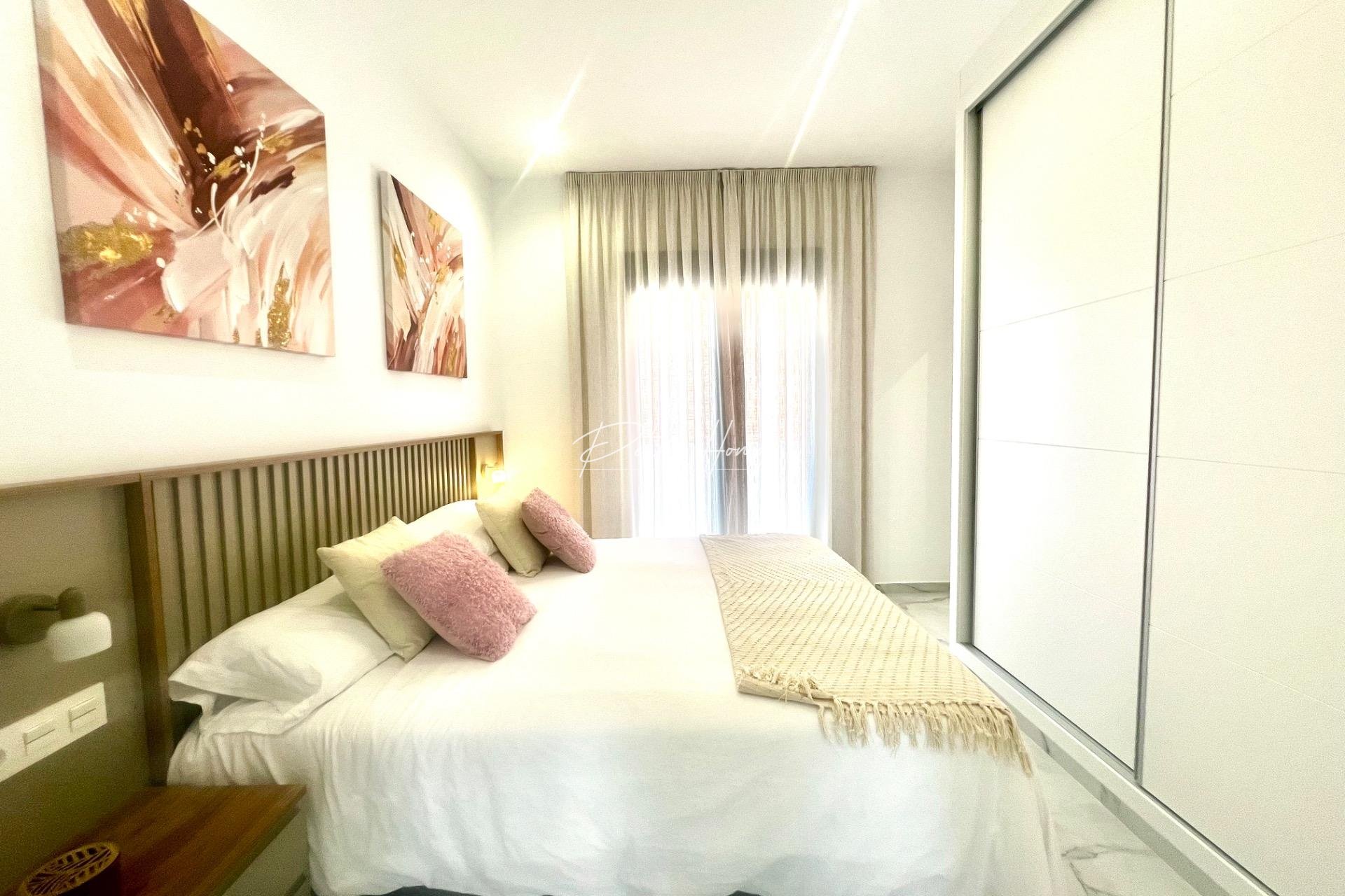 Resales - Villa - Torrevieja - La Siesta - El Salado - Torreta
