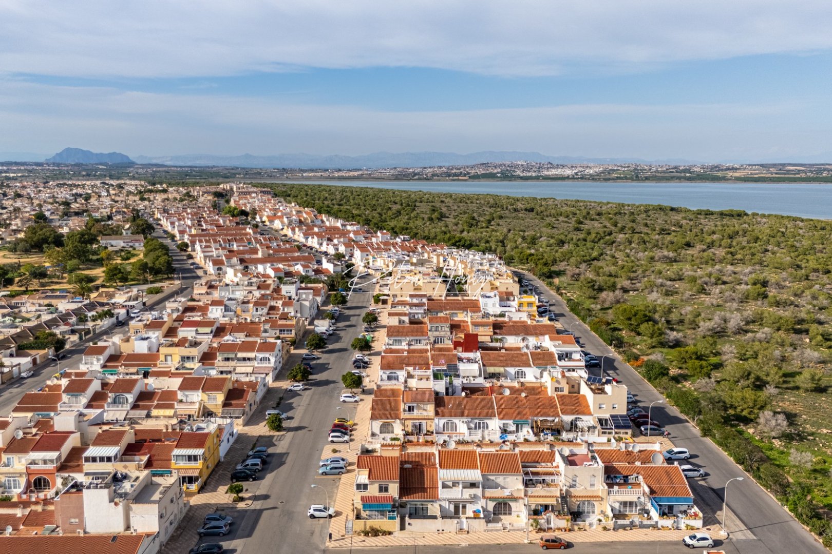 Resales - Villa - Torrevieja - La Siesta