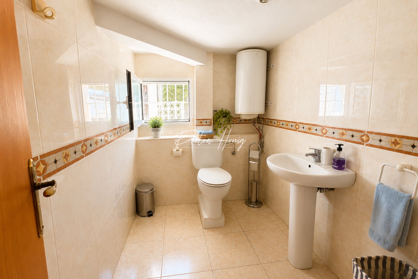 Resales - Villa - Torrevieja - La Siesta