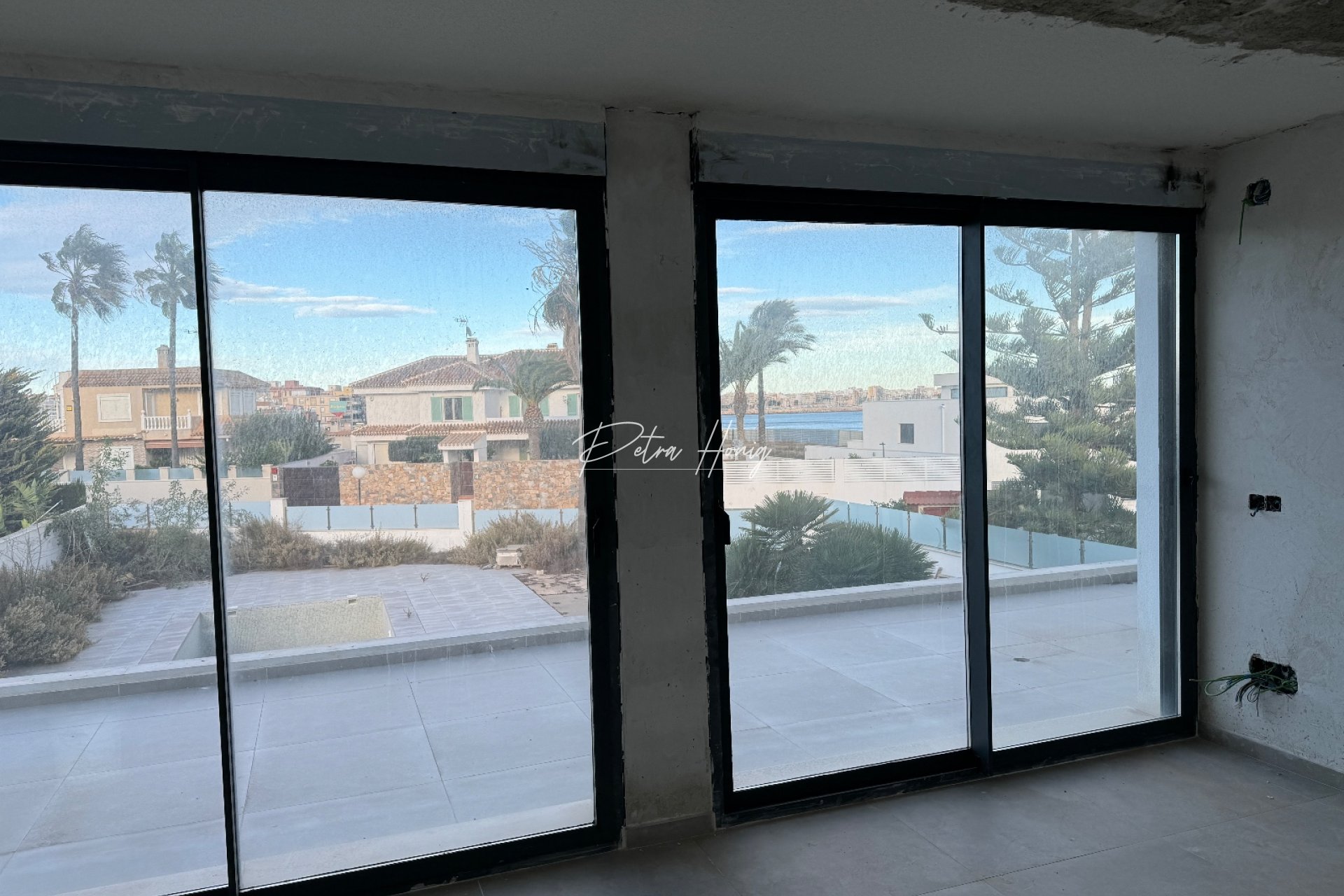 Resales - Villa - Torrevieja - La Veleta