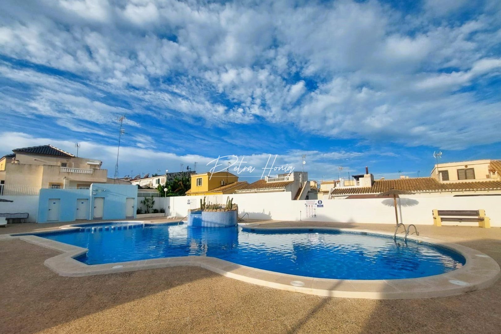 Resales - Villa - Torrevieja - Los altos