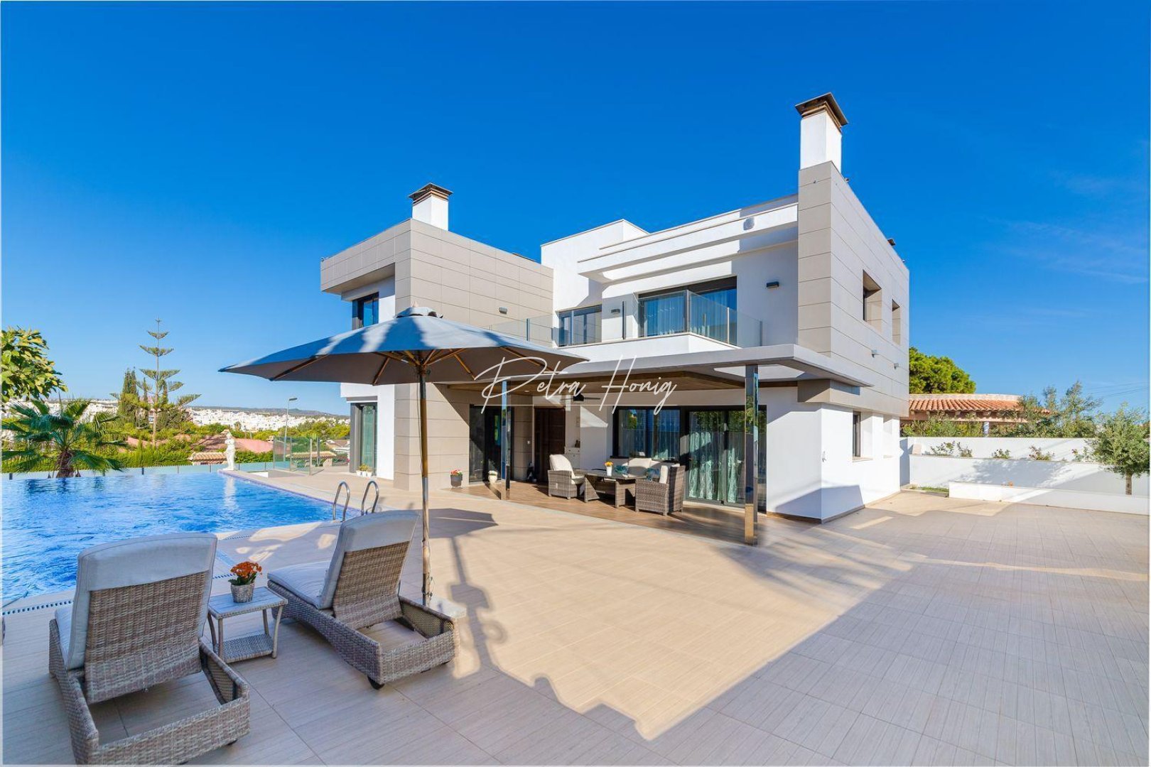 Resales - Villa - Torrevieja - Los Balcones