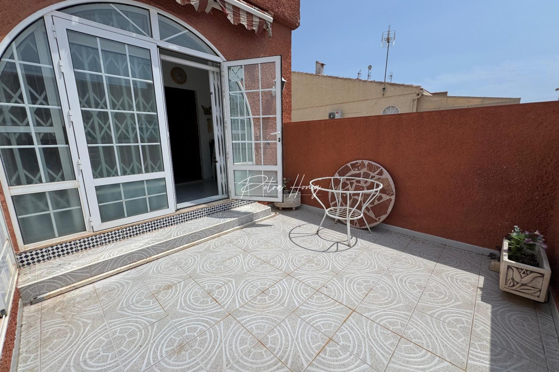 Resales - Villa - Torrevieja - URB SAN LUIS