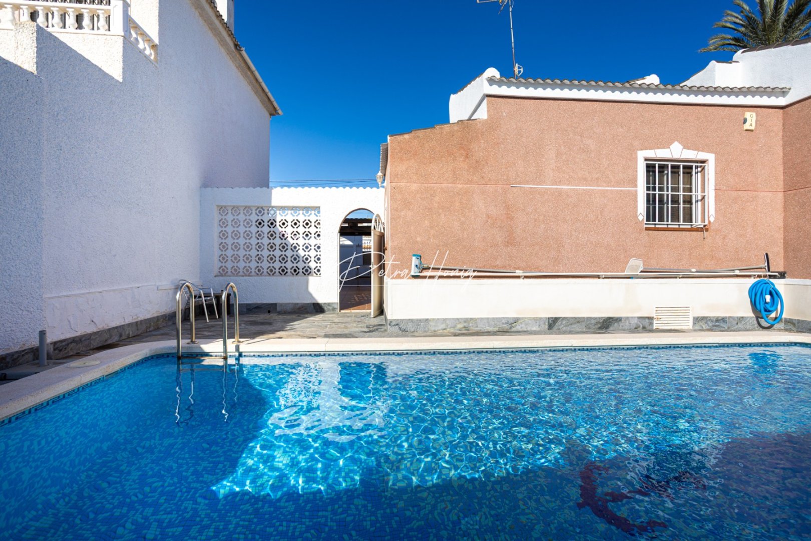 Resales - Villa - Torrevieja - Urbanización San Luis