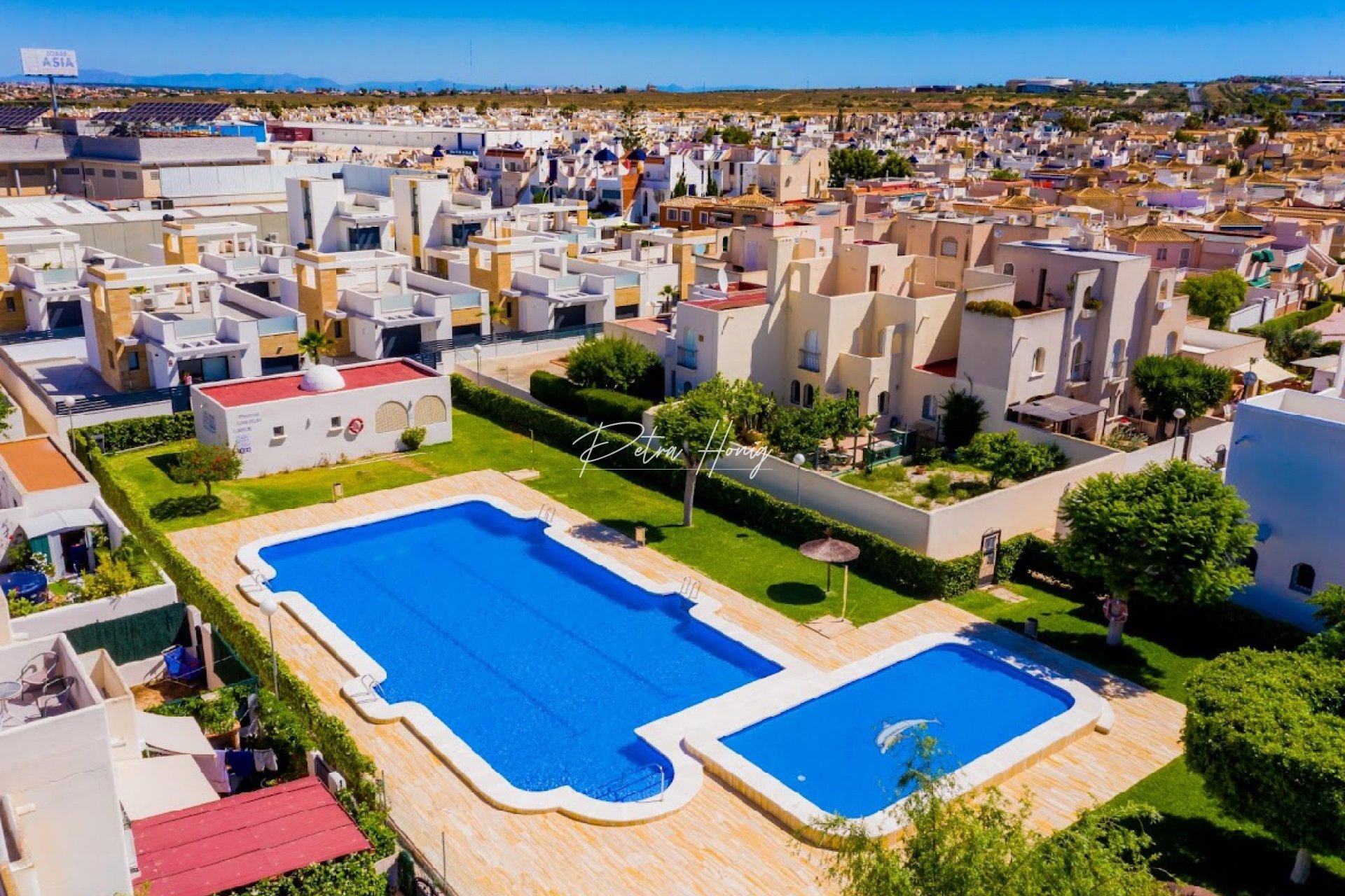 Resales - Villa - Torrevieja