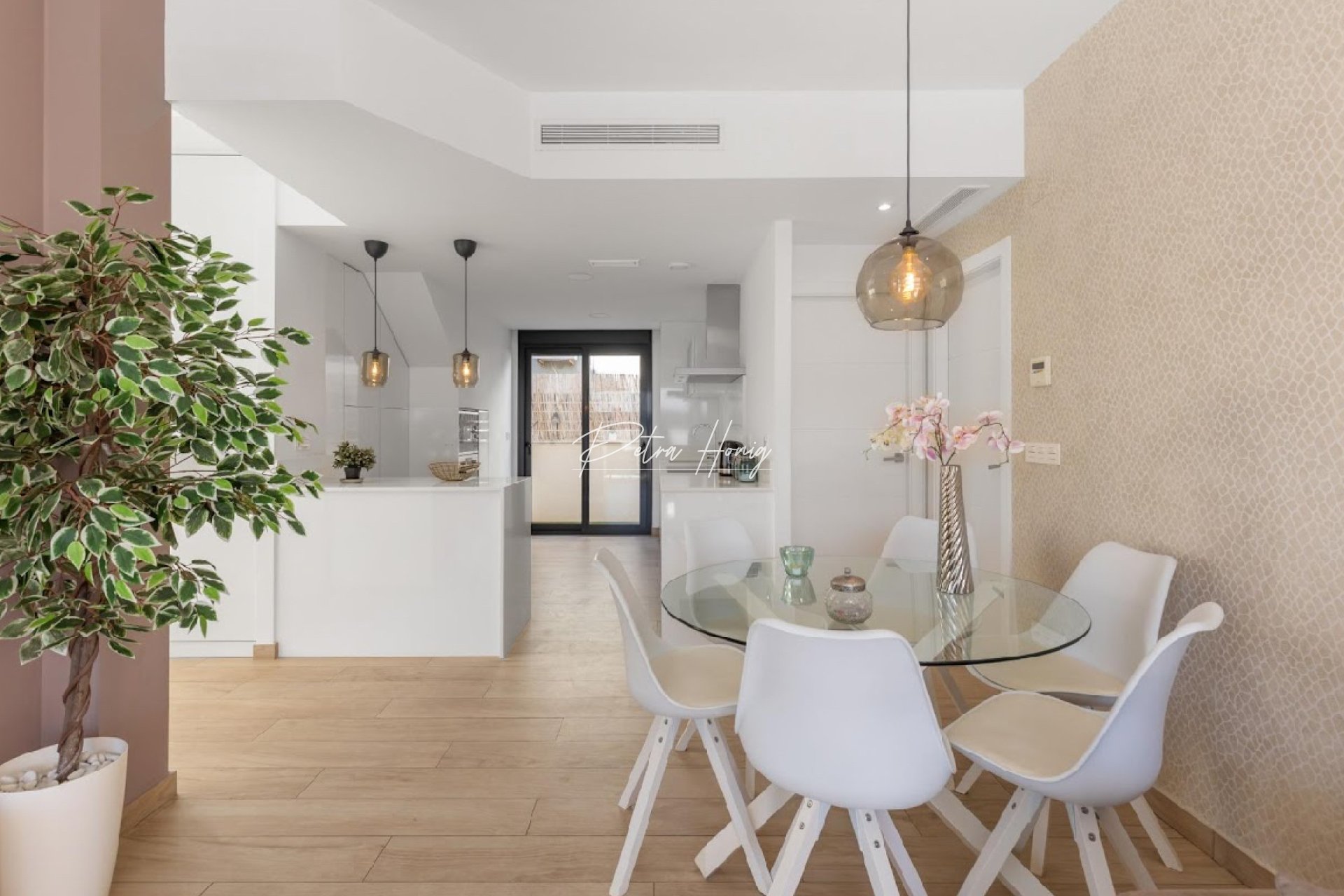 Resales - Villa - Torrevieja