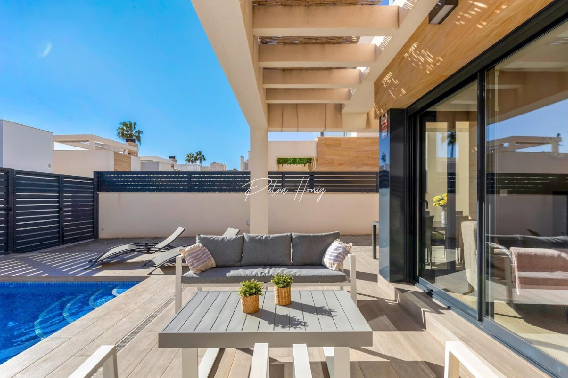 Resales - Villa - Torrevieja