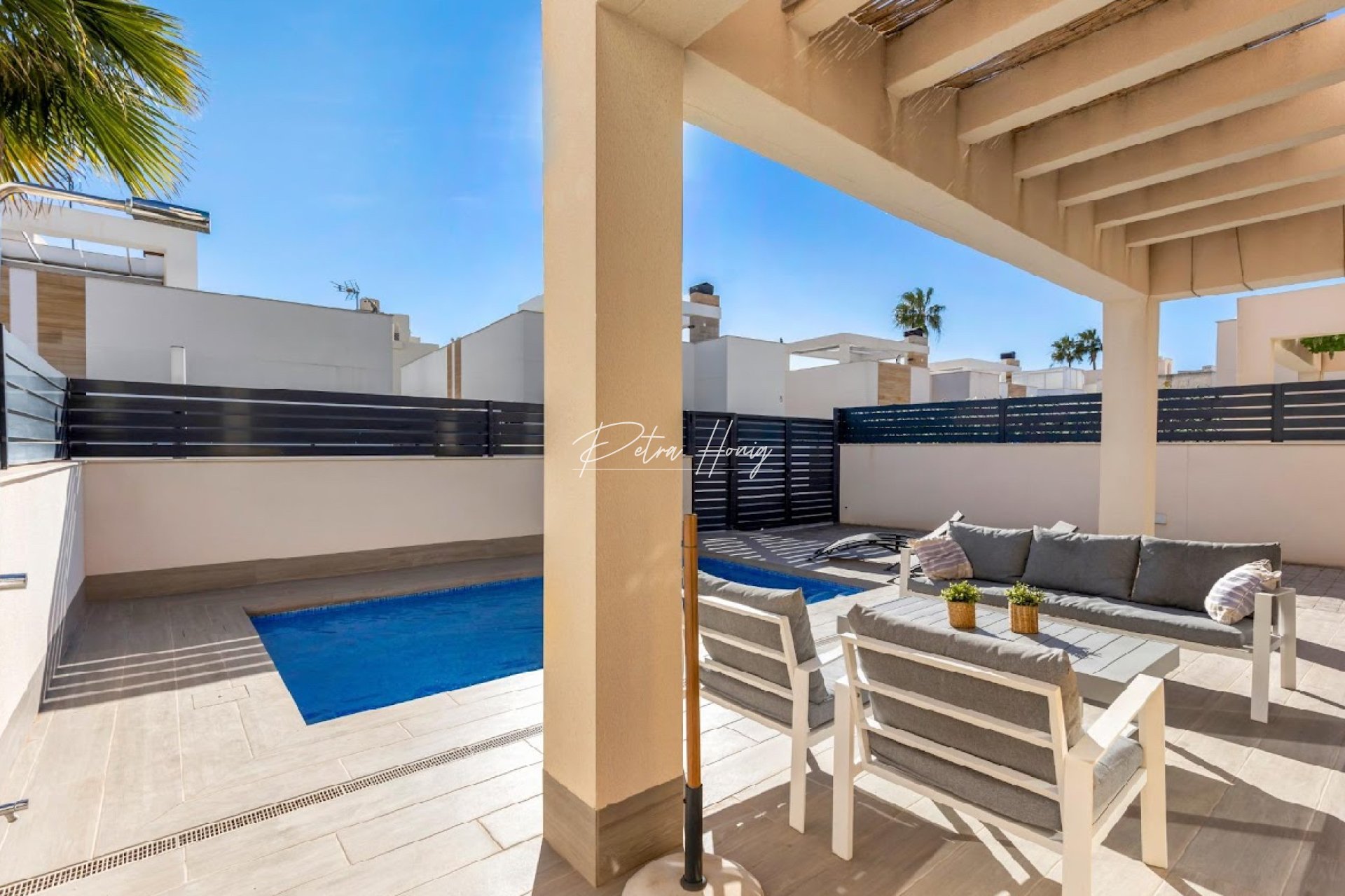 Resales - Villa - Torrevieja
