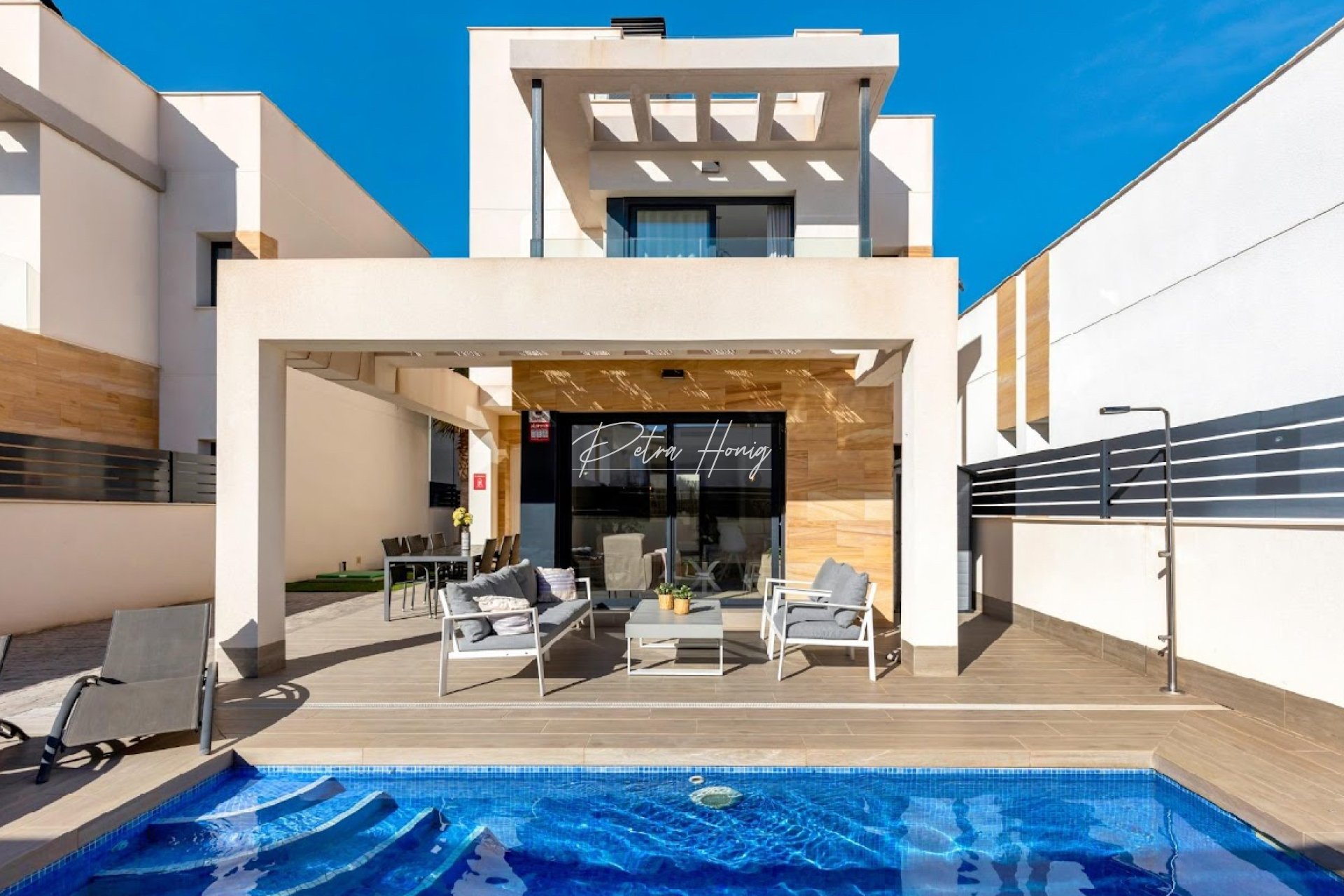 Resales - Villa - Torrevieja
