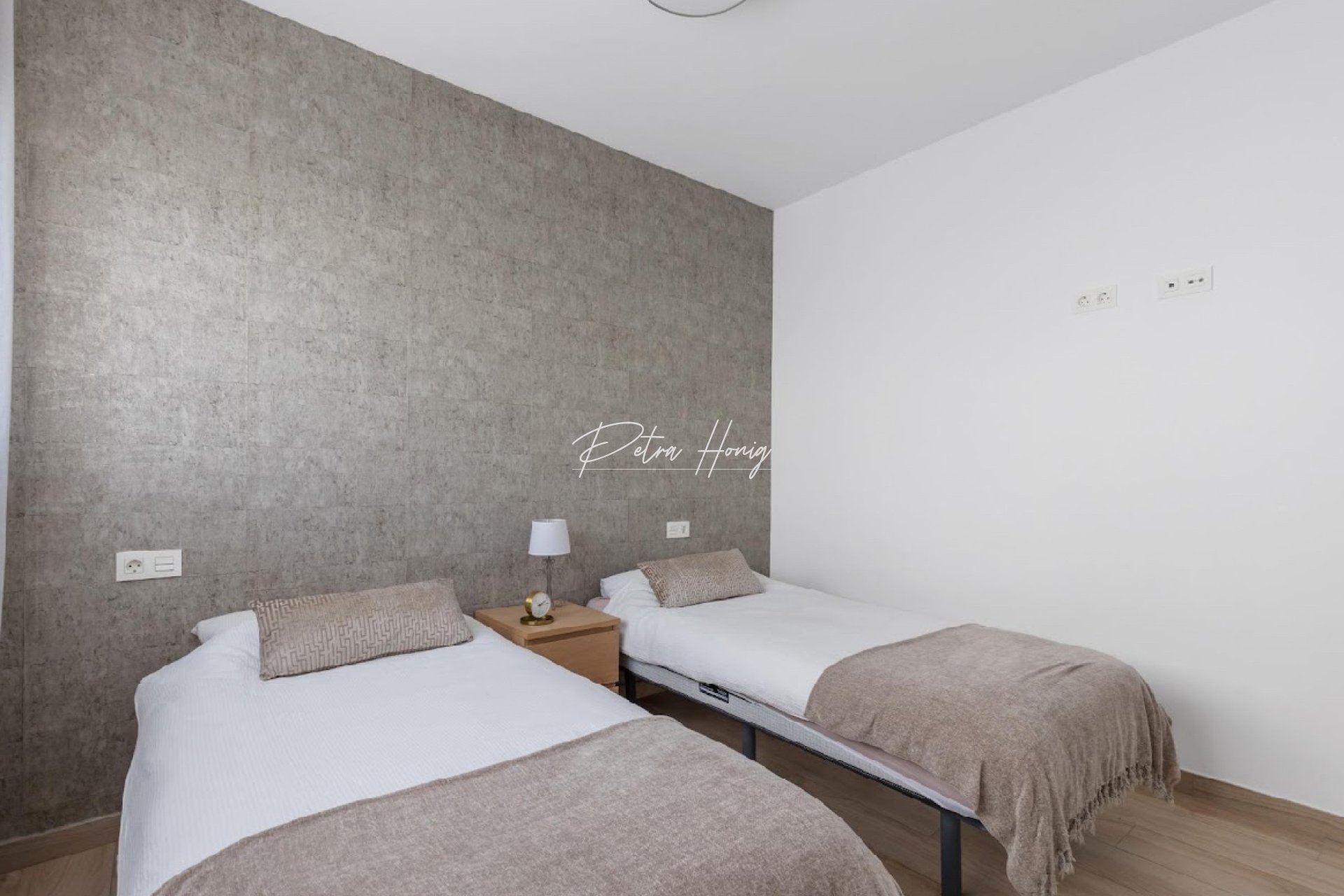 Resales - Villa - Torrevieja
