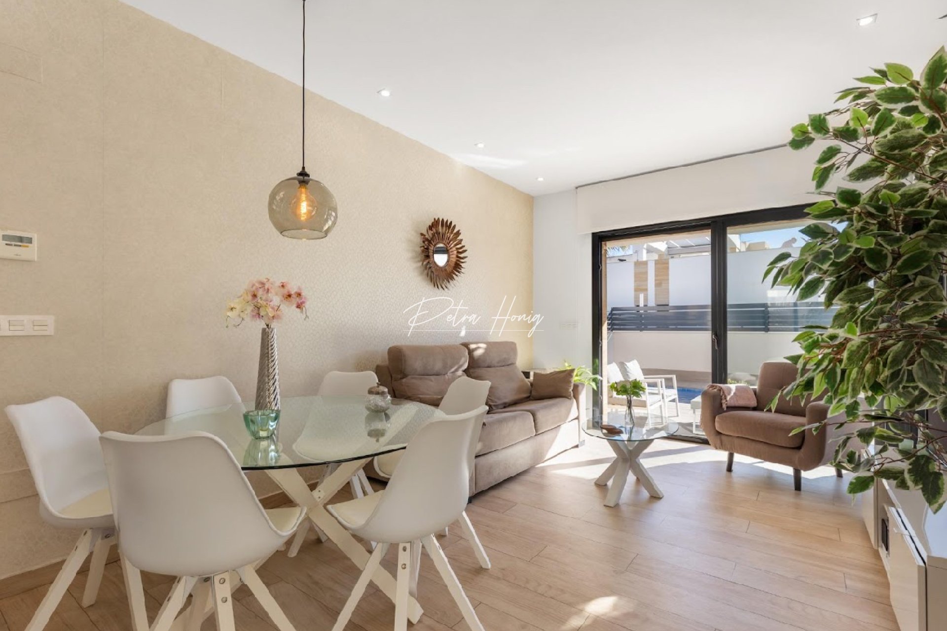 Resales - Villa - Torrevieja