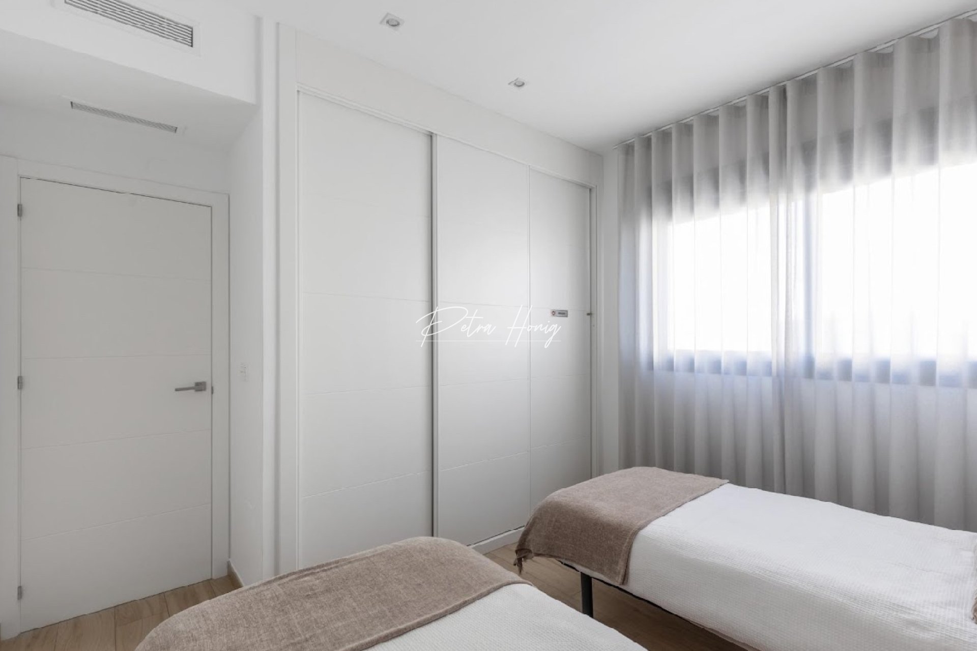 Resales - Villa - Torrevieja
