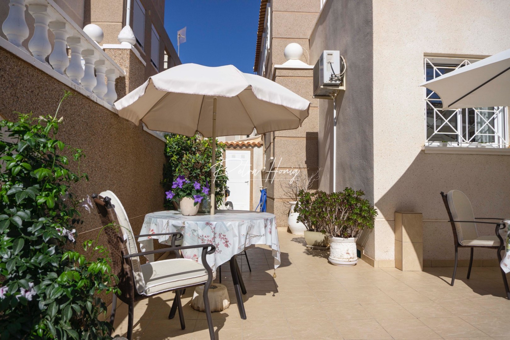 Resales - Villa - Torrevieja