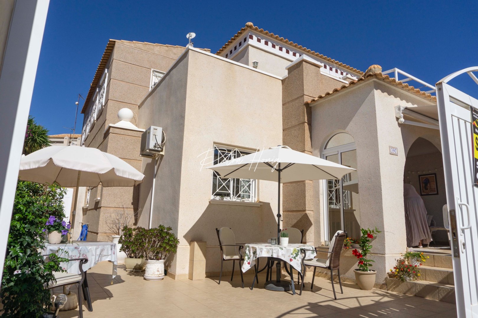 Resales - Villa - Torrevieja