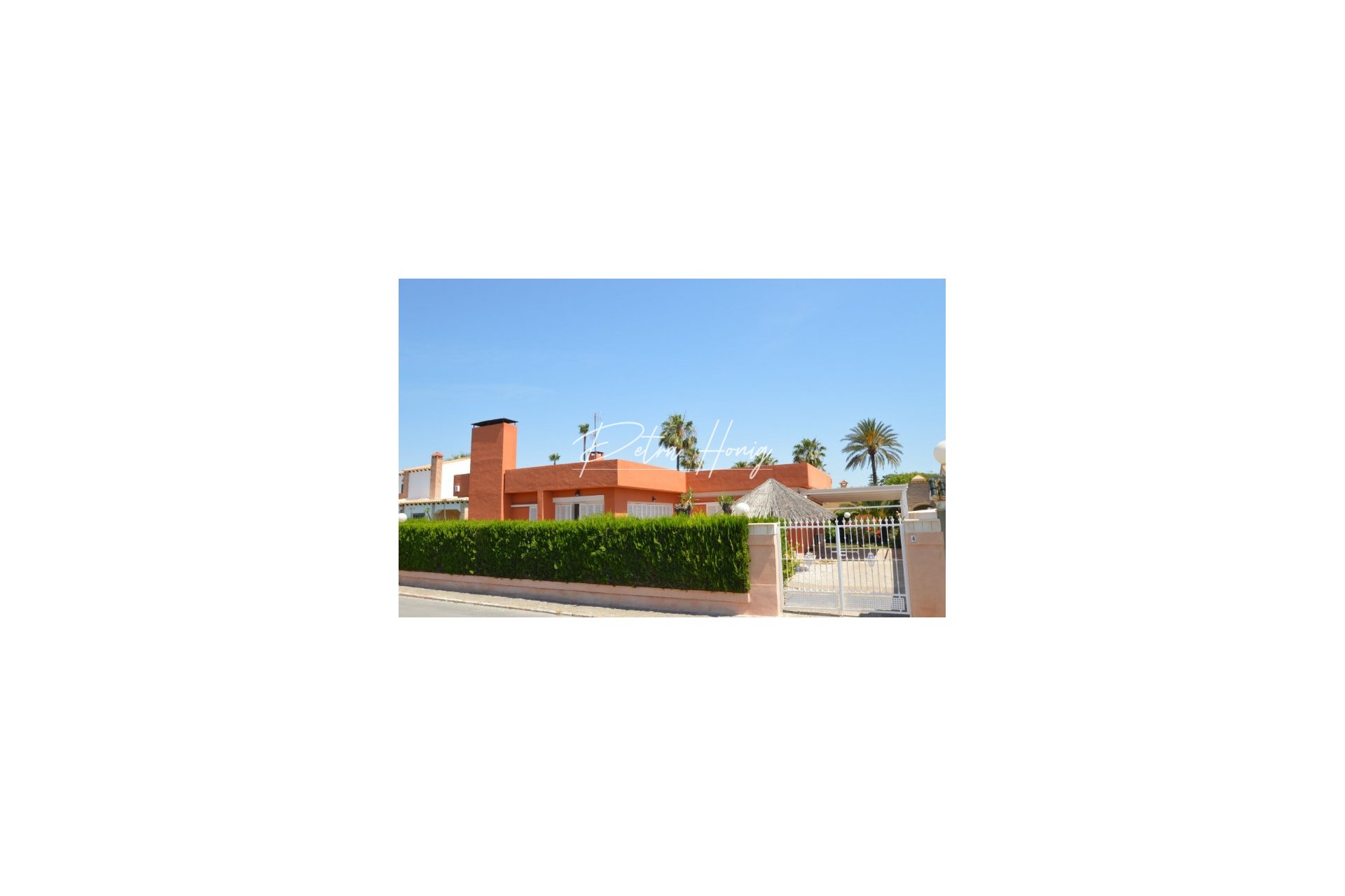 Resales - Villa - Torrevieja