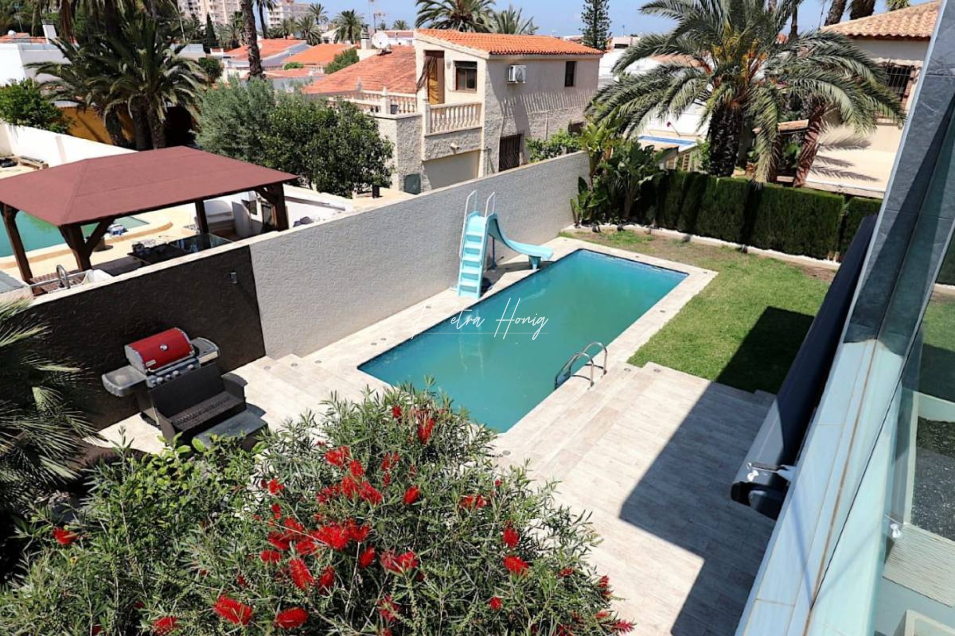 Resales - Villa - Torrevieja