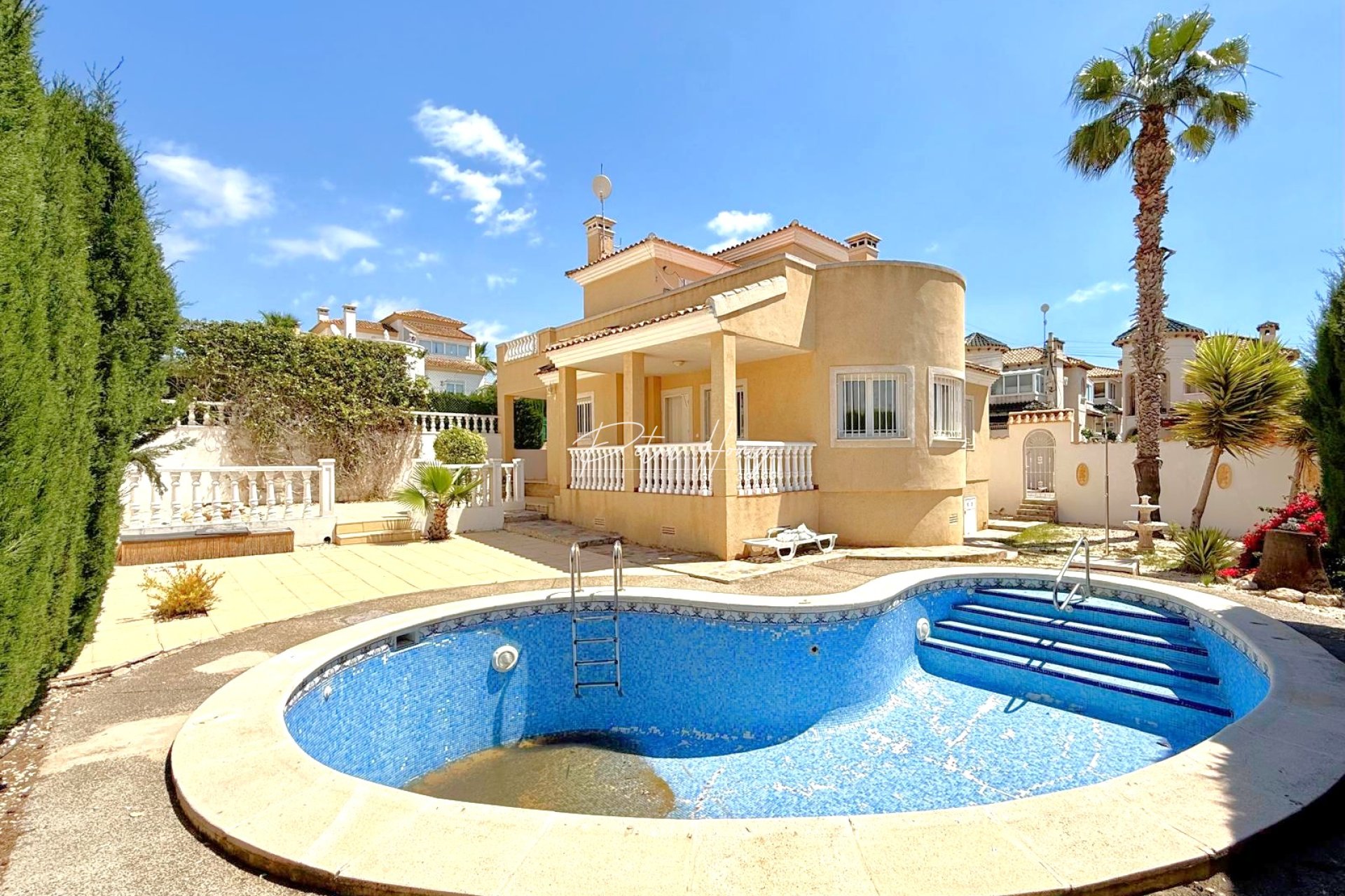 Resales - Villa - Villamartin