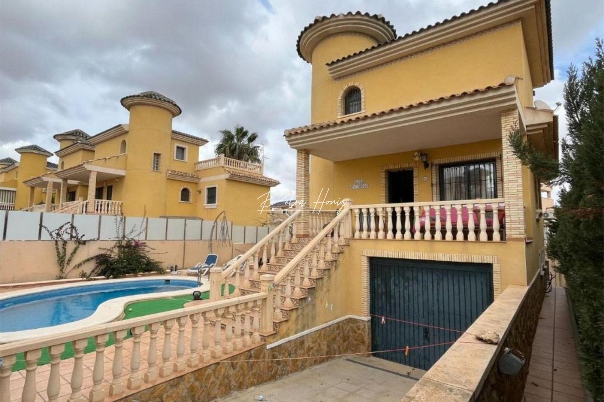 Resales - Villa - Villamartin