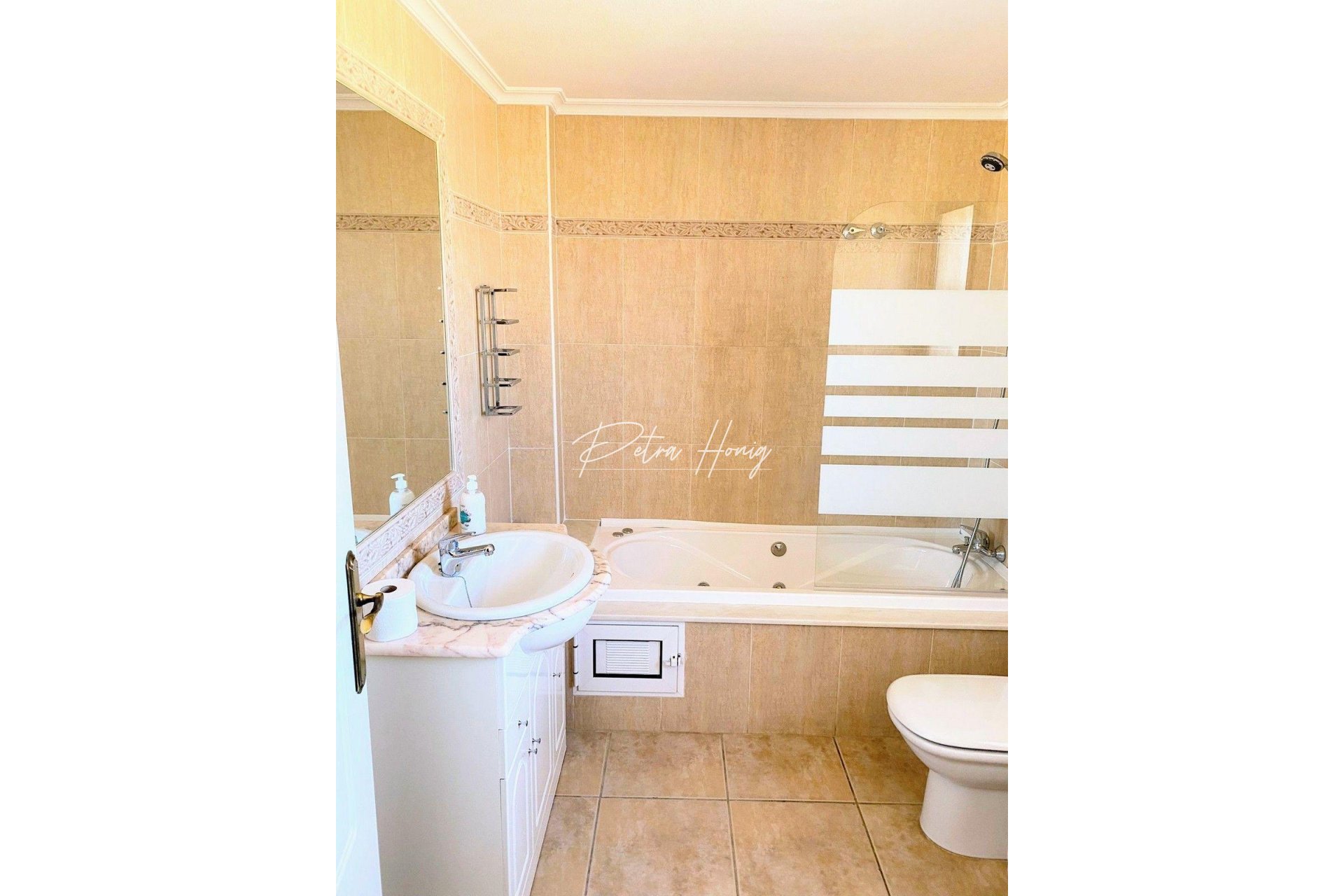 Resales - Villa - Villamartin