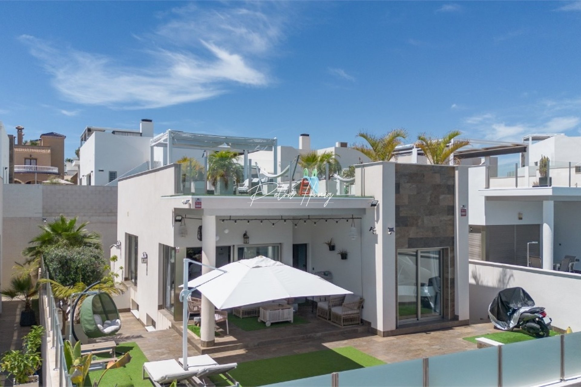 Resales - Villa - Villamartin