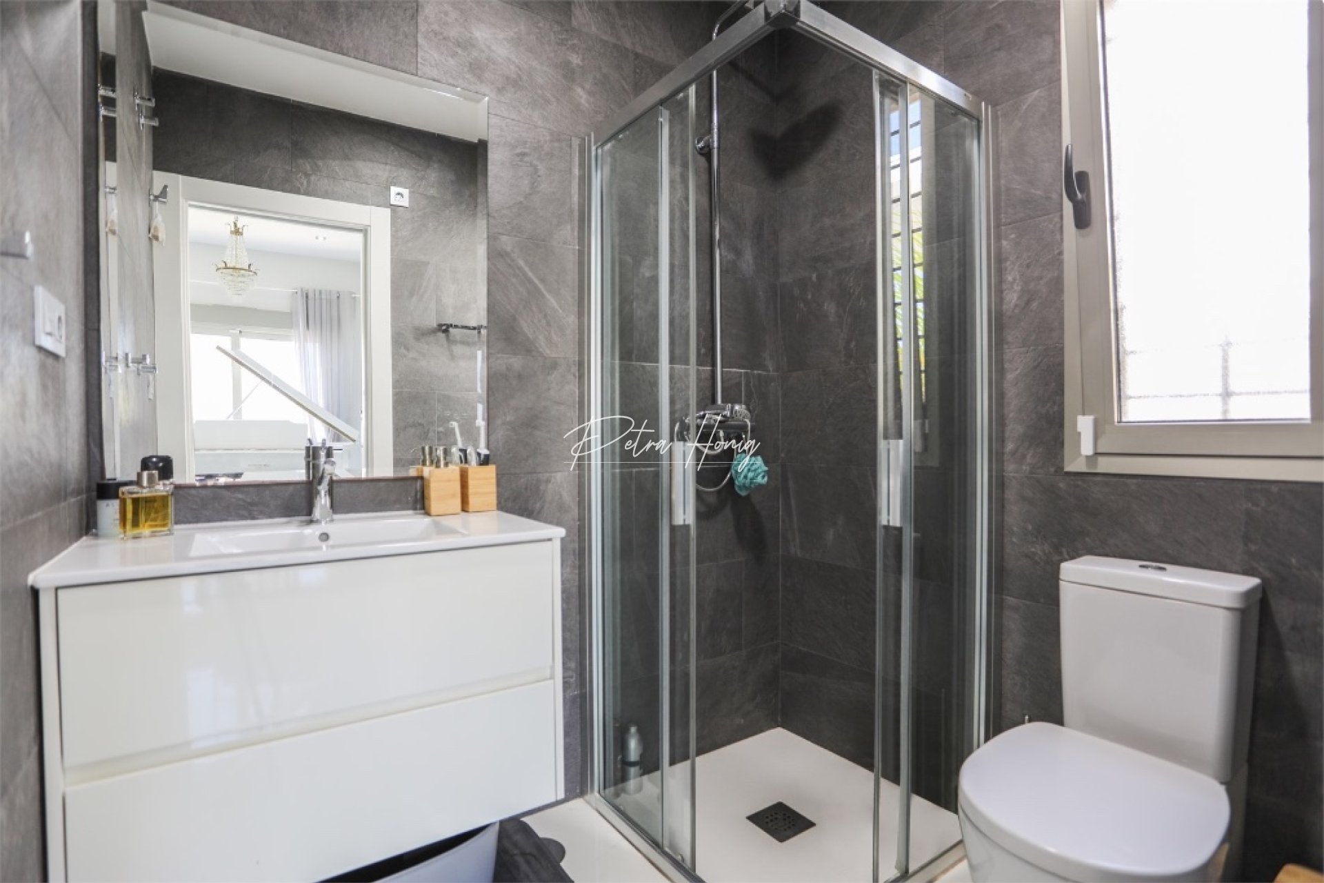 Resales - Villa - Villamartin