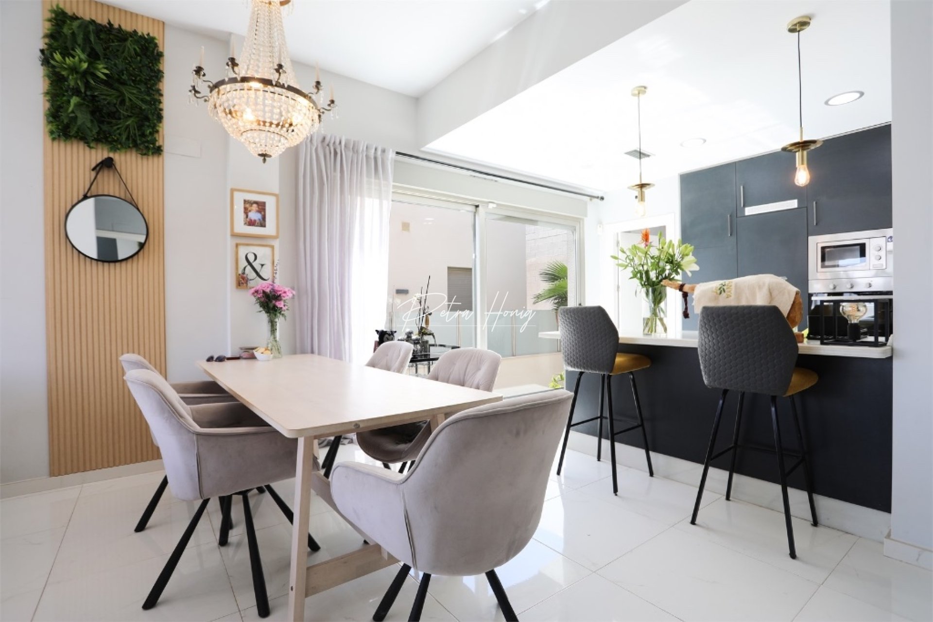 Resales - Villa - Villamartin