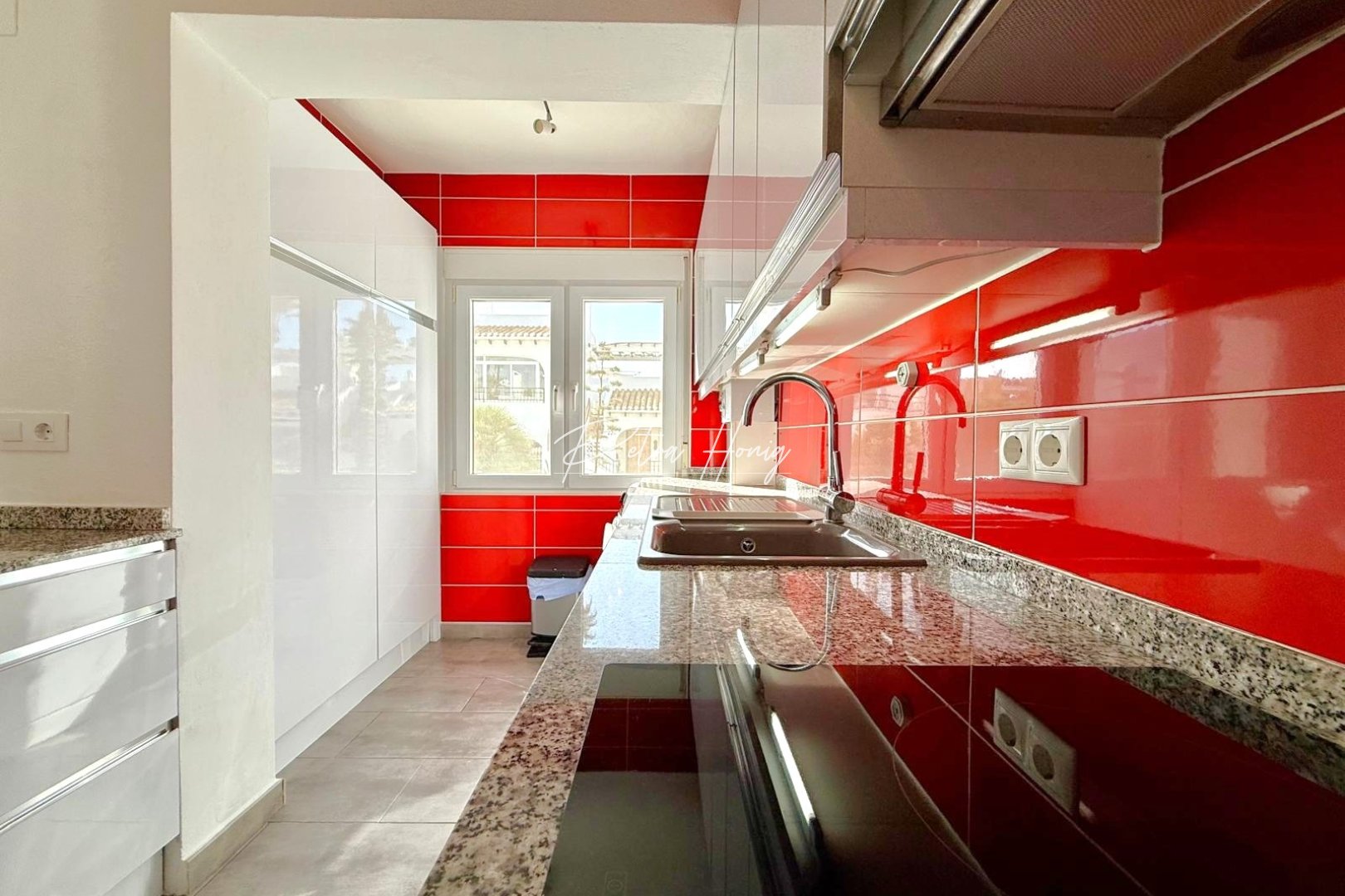 Resales - Villa - Villamartin