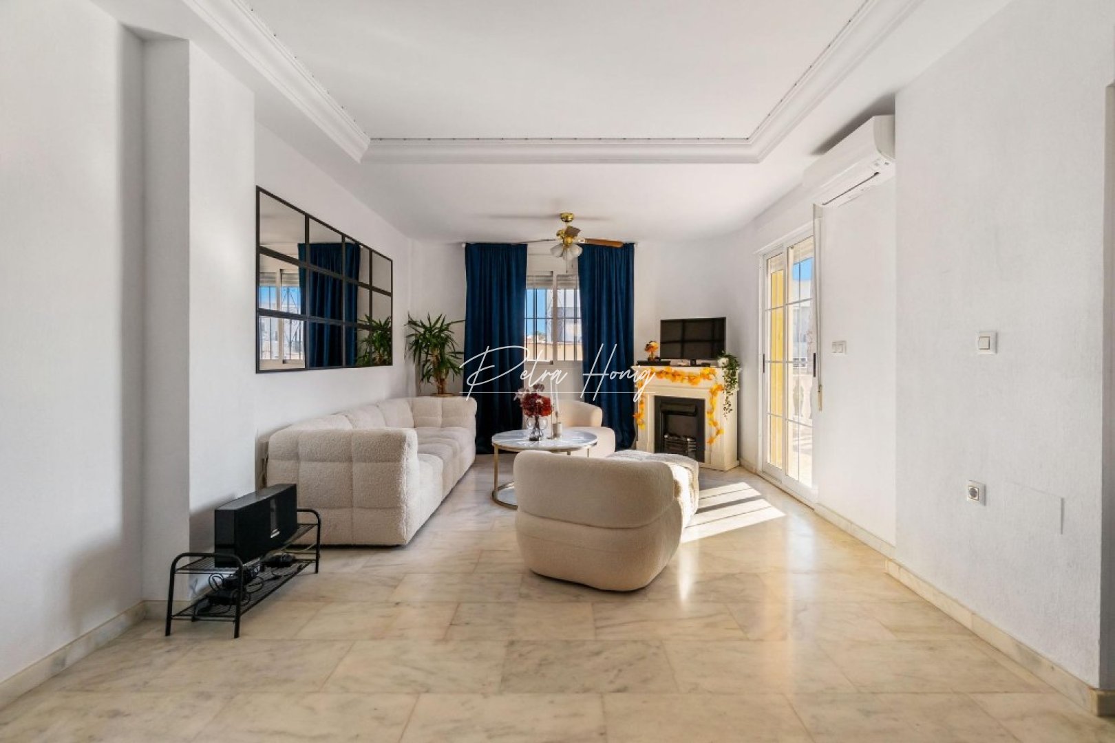 Resales - Villa - Villamartin