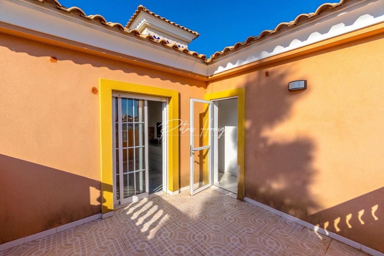 Resales - Villa - Villamartin