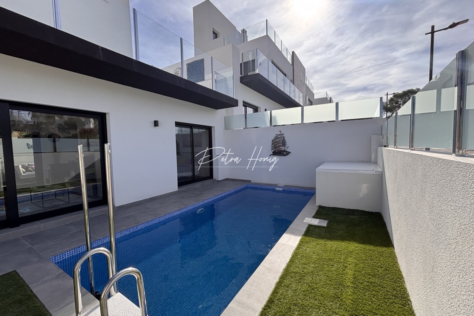 Resales - Villa - Villamartin