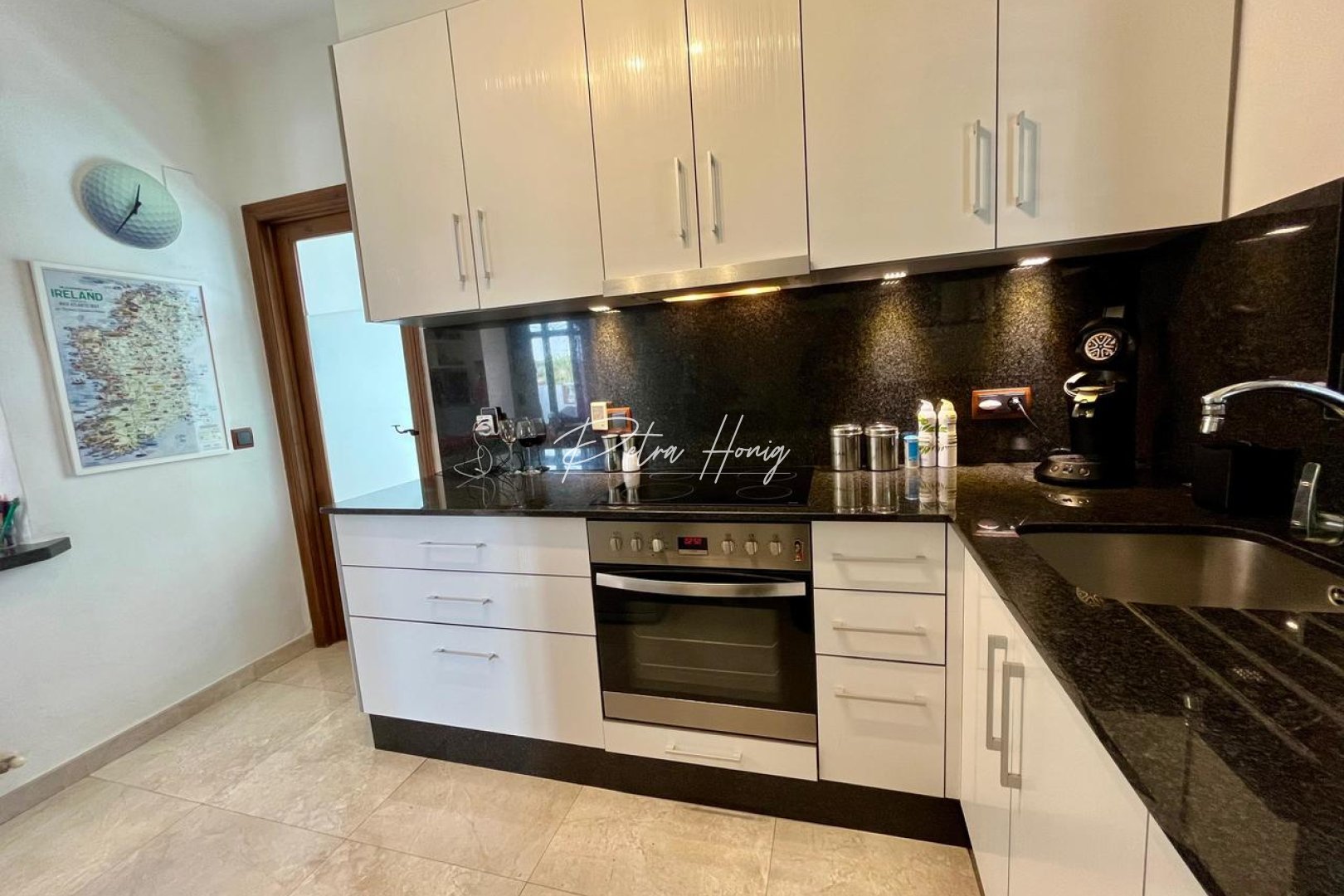 Resales - Villa - Villamartin