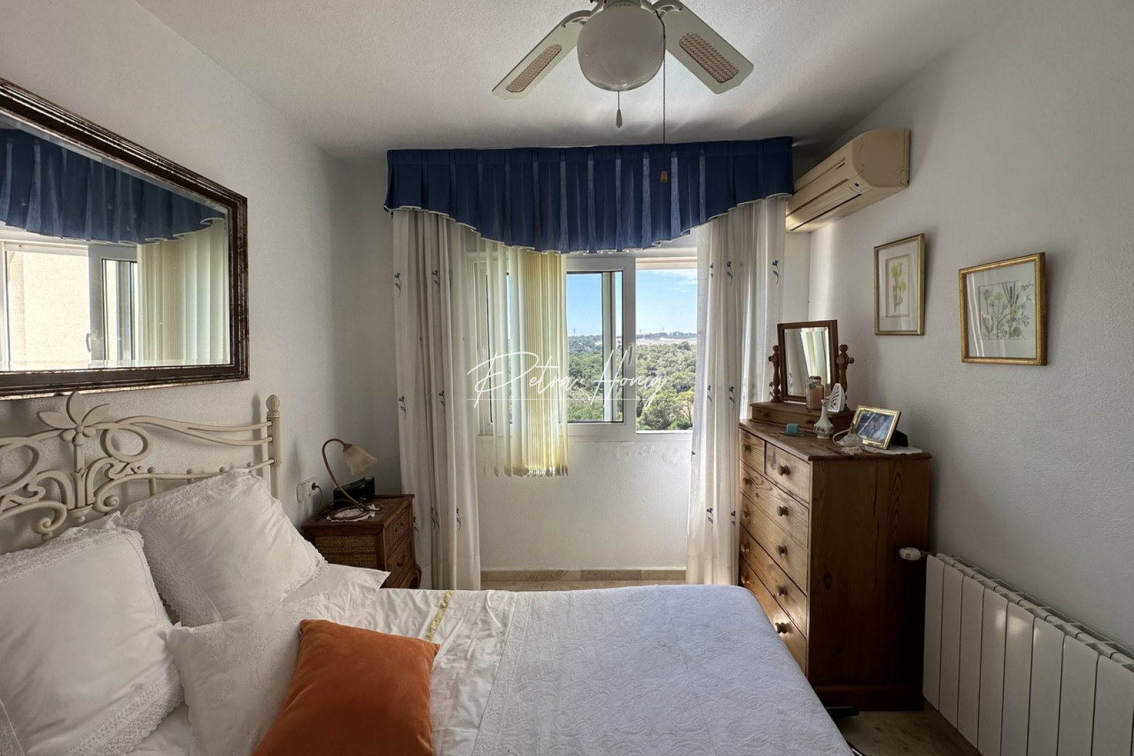 Resales - Villa - Villamartin