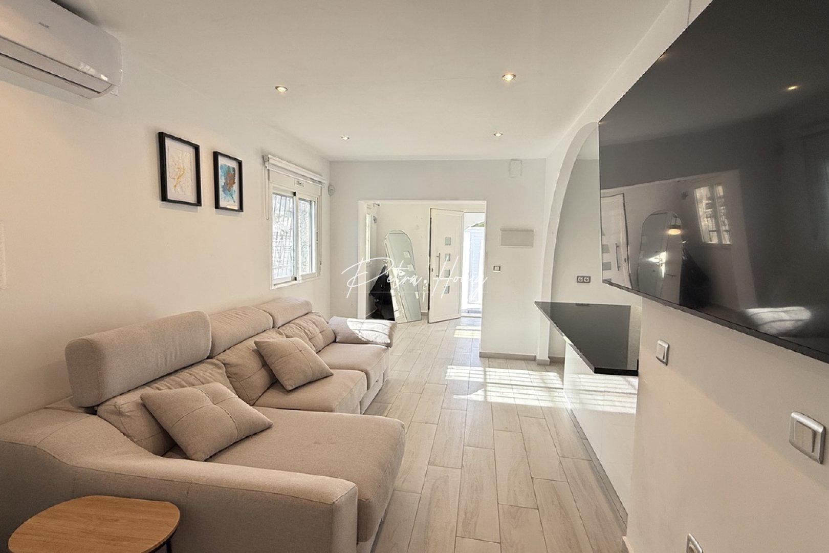 Resales - Villa - Villamartin