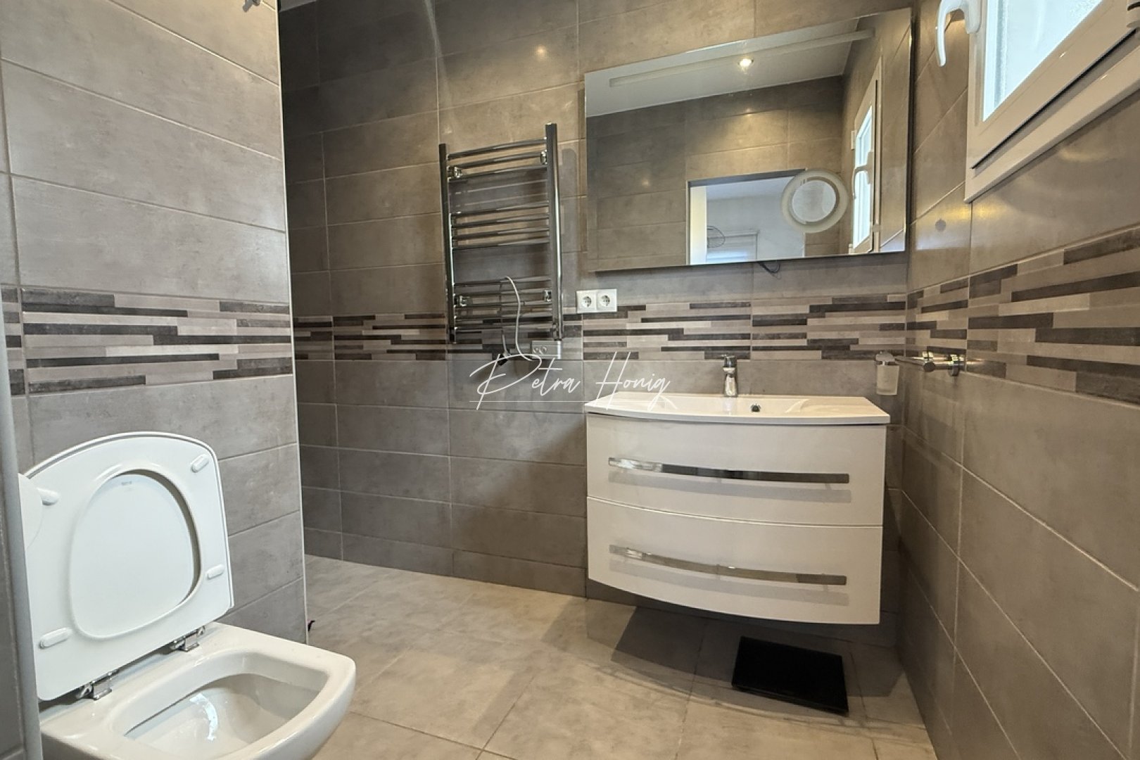 Resales - Villa - Villamartin