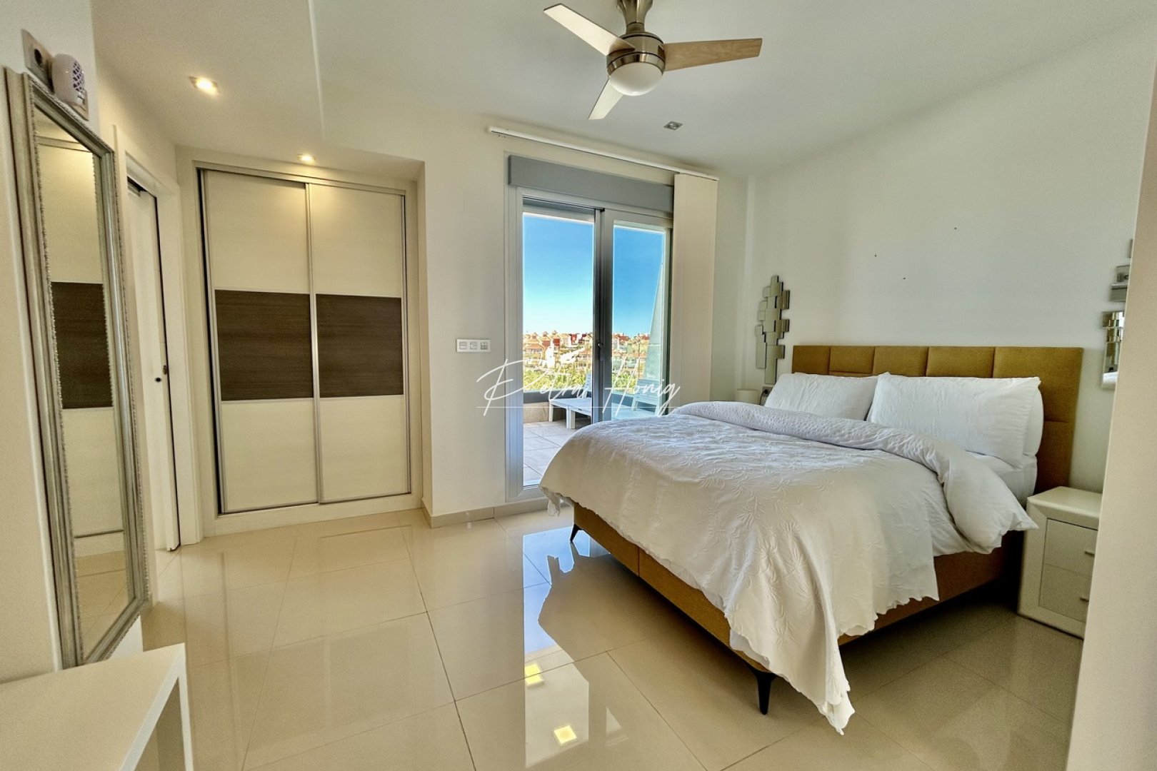 Resales - Villa - Villamartin