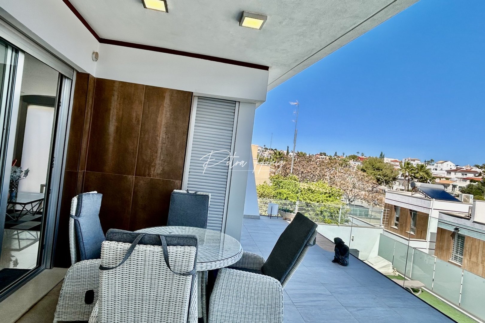 Resales - Villa - Villamartin