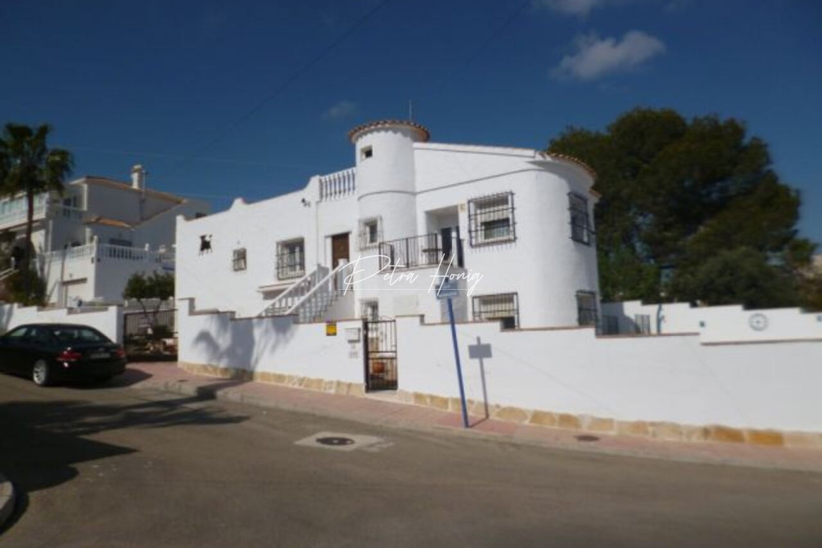 Resales - Villa - Villamartin