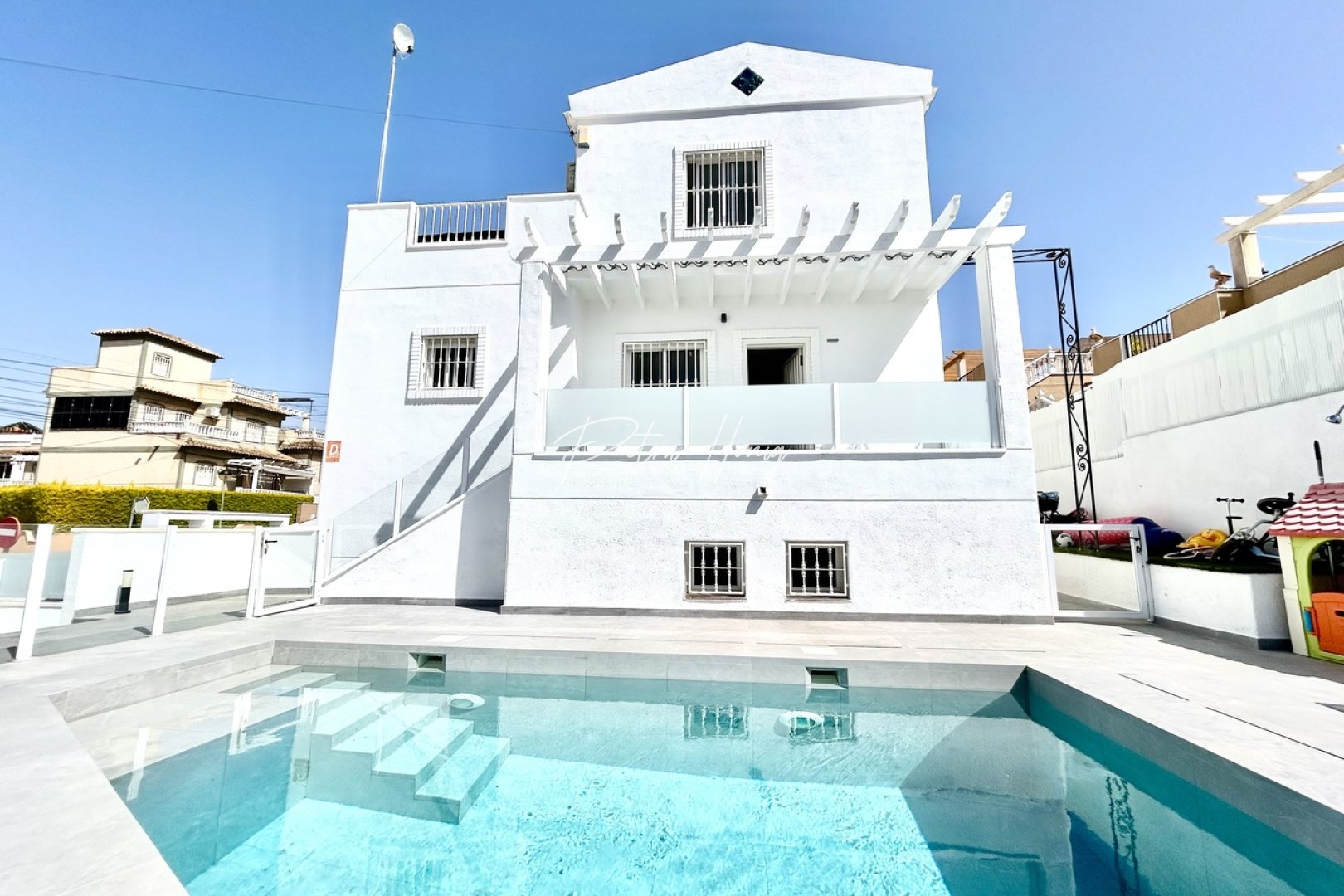 Resales - Villa - Villamartin