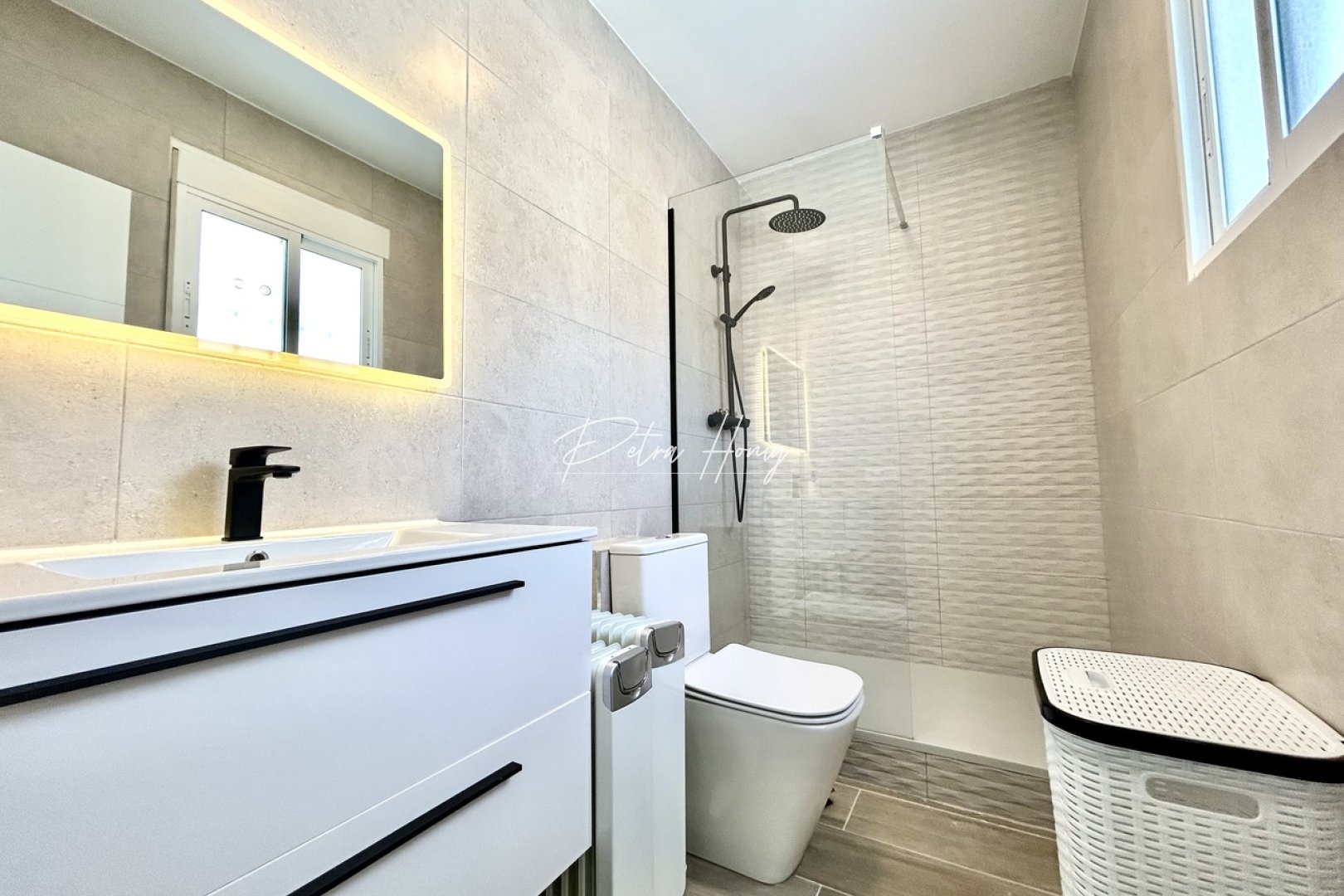 Resales - Villa - Villamartin