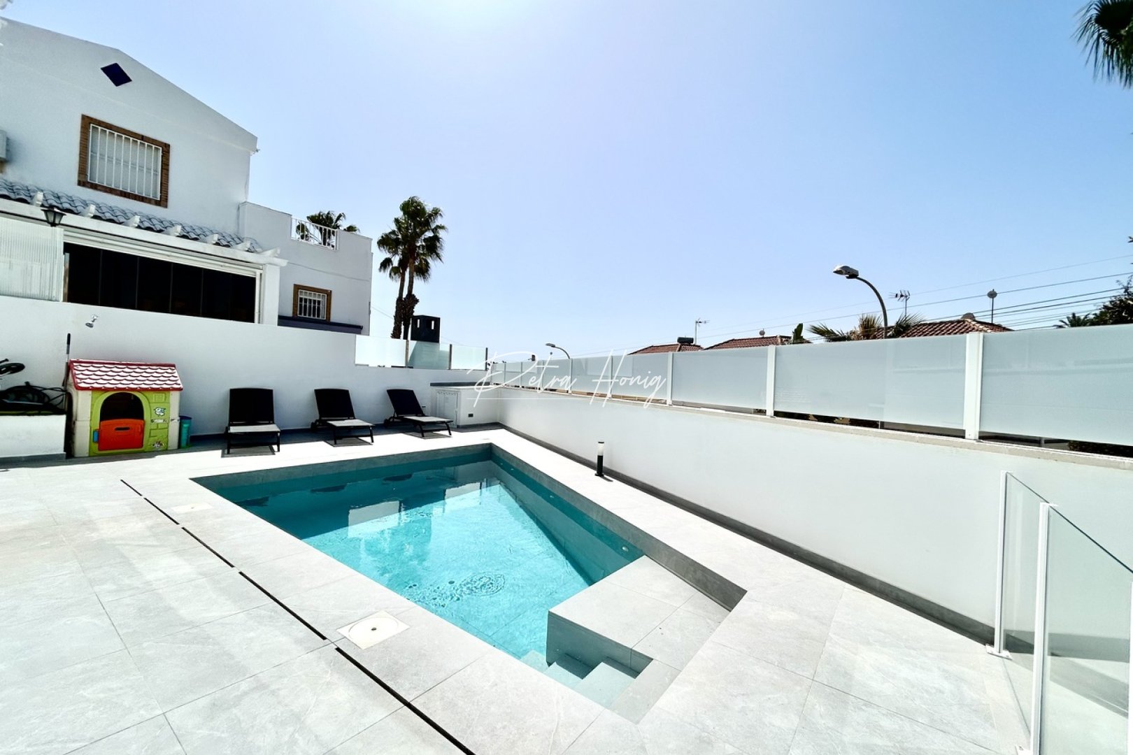 Resales - Villa - Villamartin