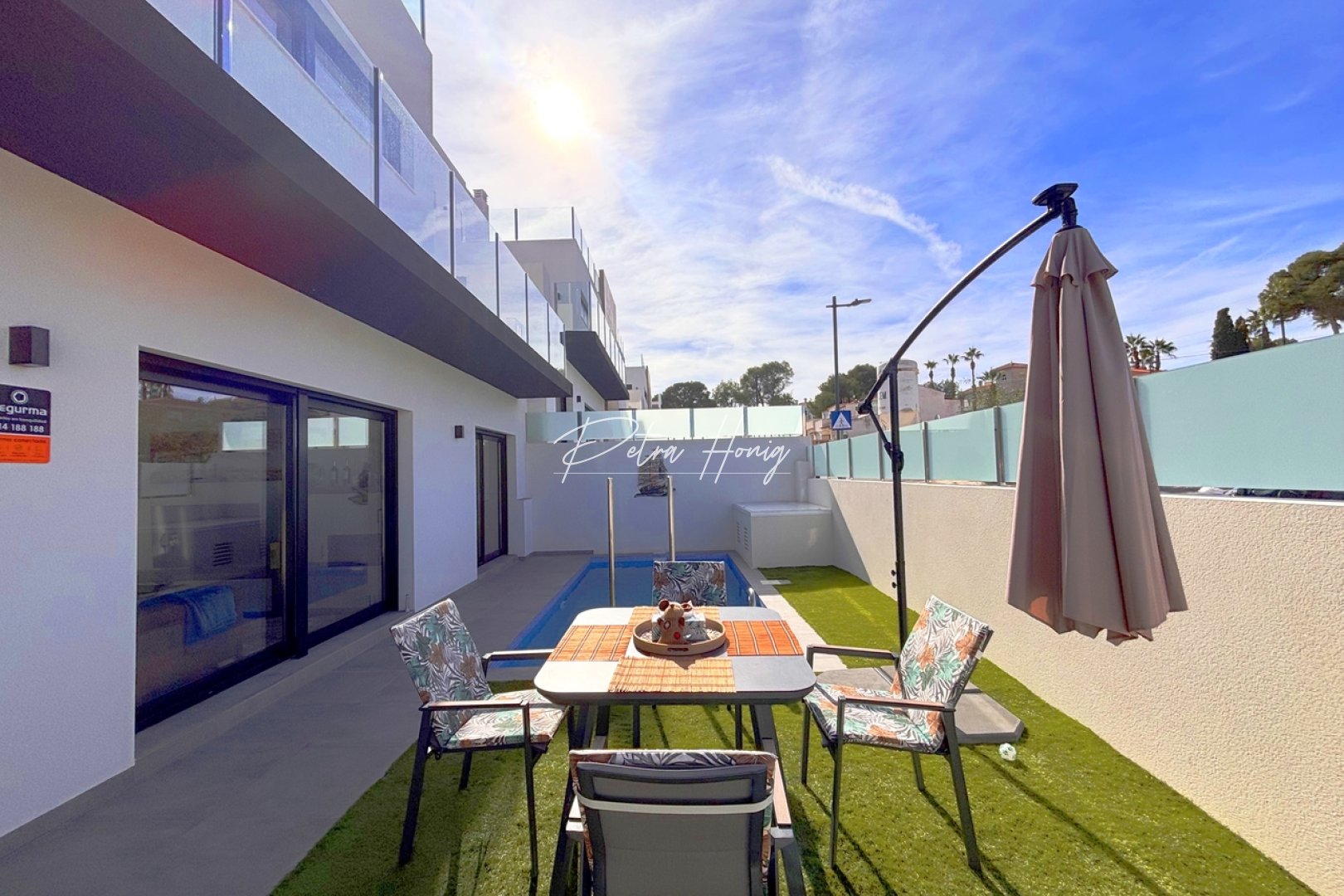 Resales - Villa - Villamartin